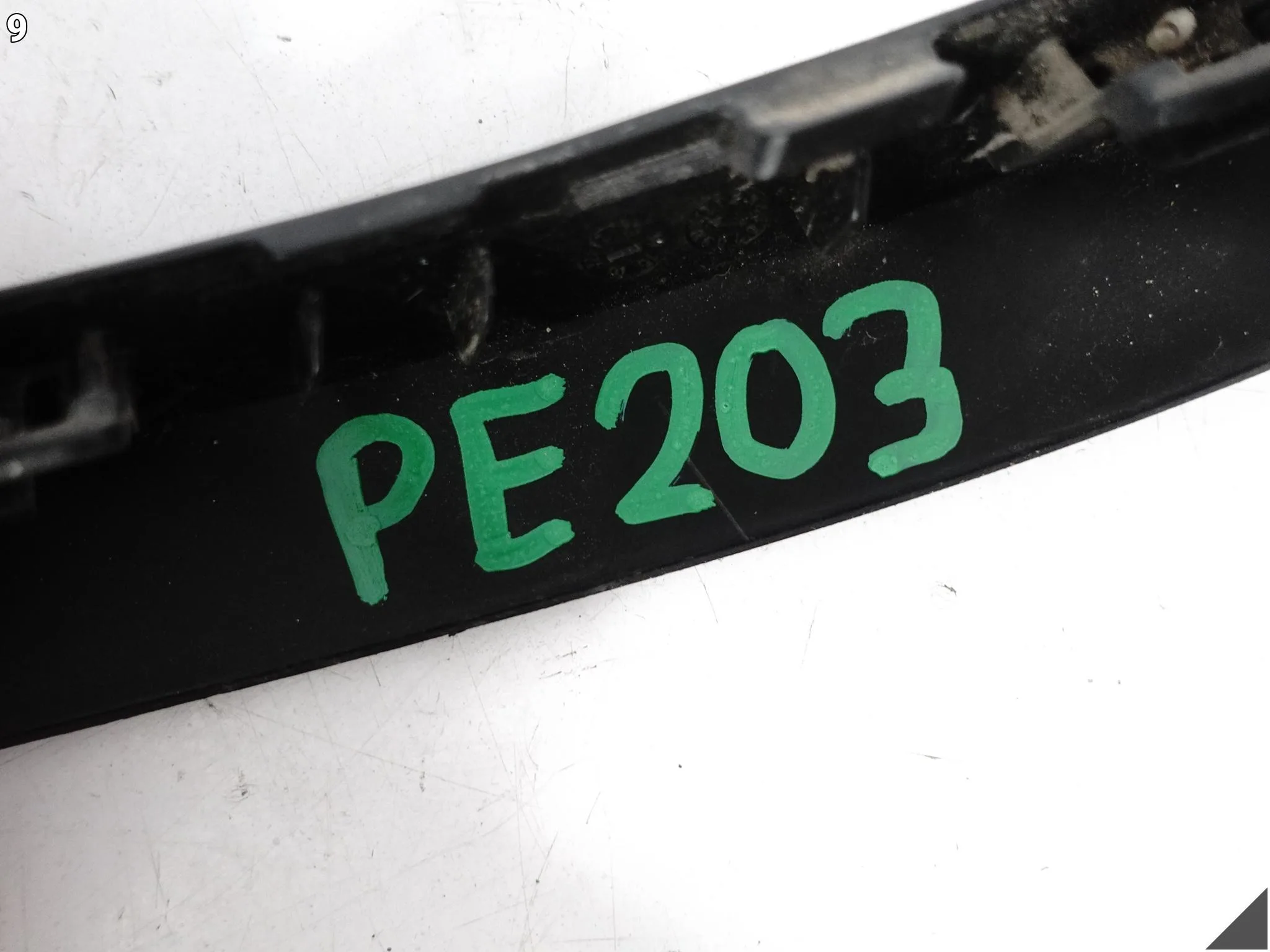 RENAULT CLIO IV 4 HATCHBACK 12-16 LISTWA OZDOBNA POD LAMPĘ ZDERZAK LEWA TYŁ 29889b5458c66c2915e9cac93f54cf19