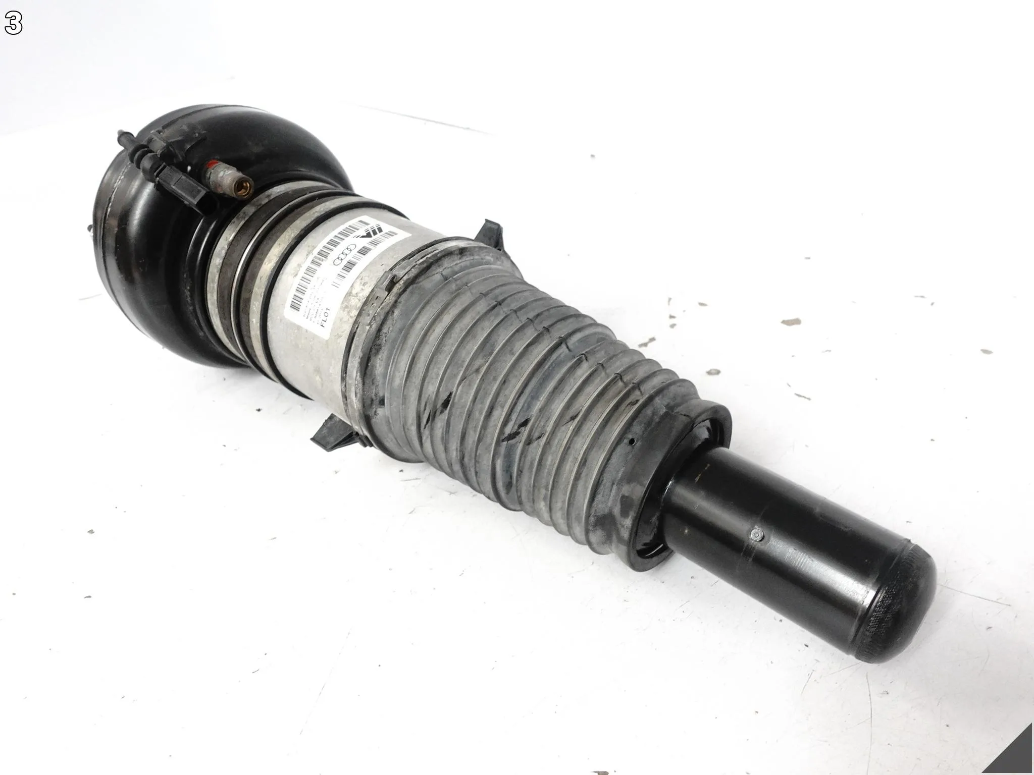 AUDI A6 C7 4G0 A7 4G8 10-18 AMORTYZATOR PNEUMATYCZNY PRZÓD LEWA = PRAWA 3eade1dc477354c03e9e05b14d403fda
