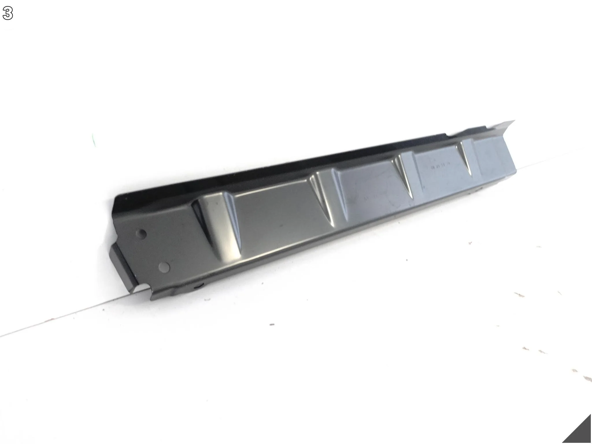 VW CRAFTER II 7C0 MAN TGE UCHWYT POSZYCIE BŁOTNIKA BLACHA MOCOWANIE PRÓG R 84f530289a3b5d8b8f97da09ef377c59