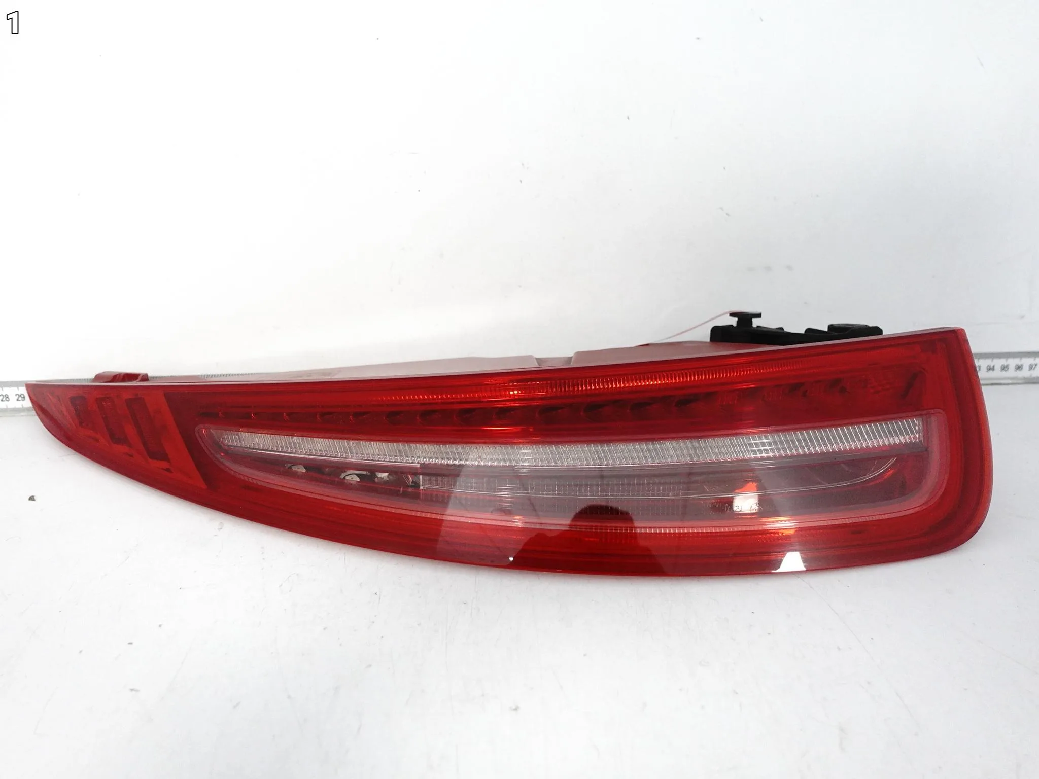 PORSCHE 911 991 MK1 CARRERA 4 4S 11-16 LAMPA LED W BŁOTNIK TYŁ LEWA EUROPA 6133448f6503f8583338f4c11f8fcd56