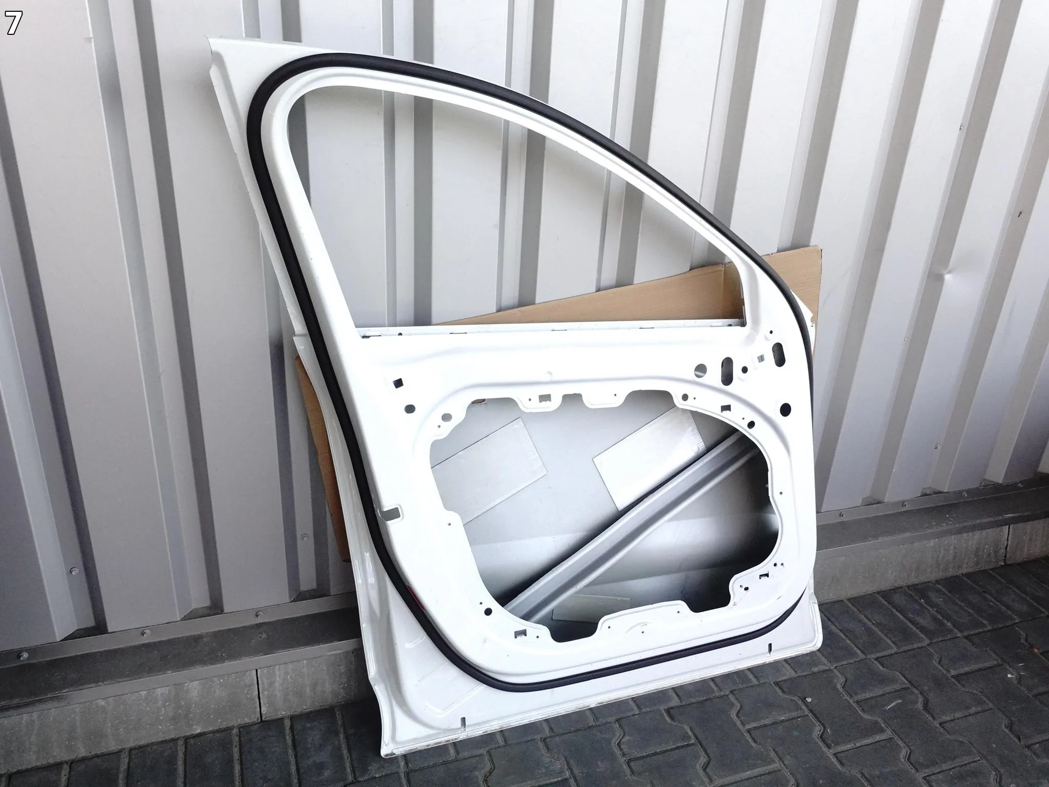 VOLVO XC60 II 2 (2 GENERACJA) 17- LIFT DRZWI DOOR LEWE PRZÓD B.ŁADNE 370ca8d28c911f911ccffd7f1a6788ec