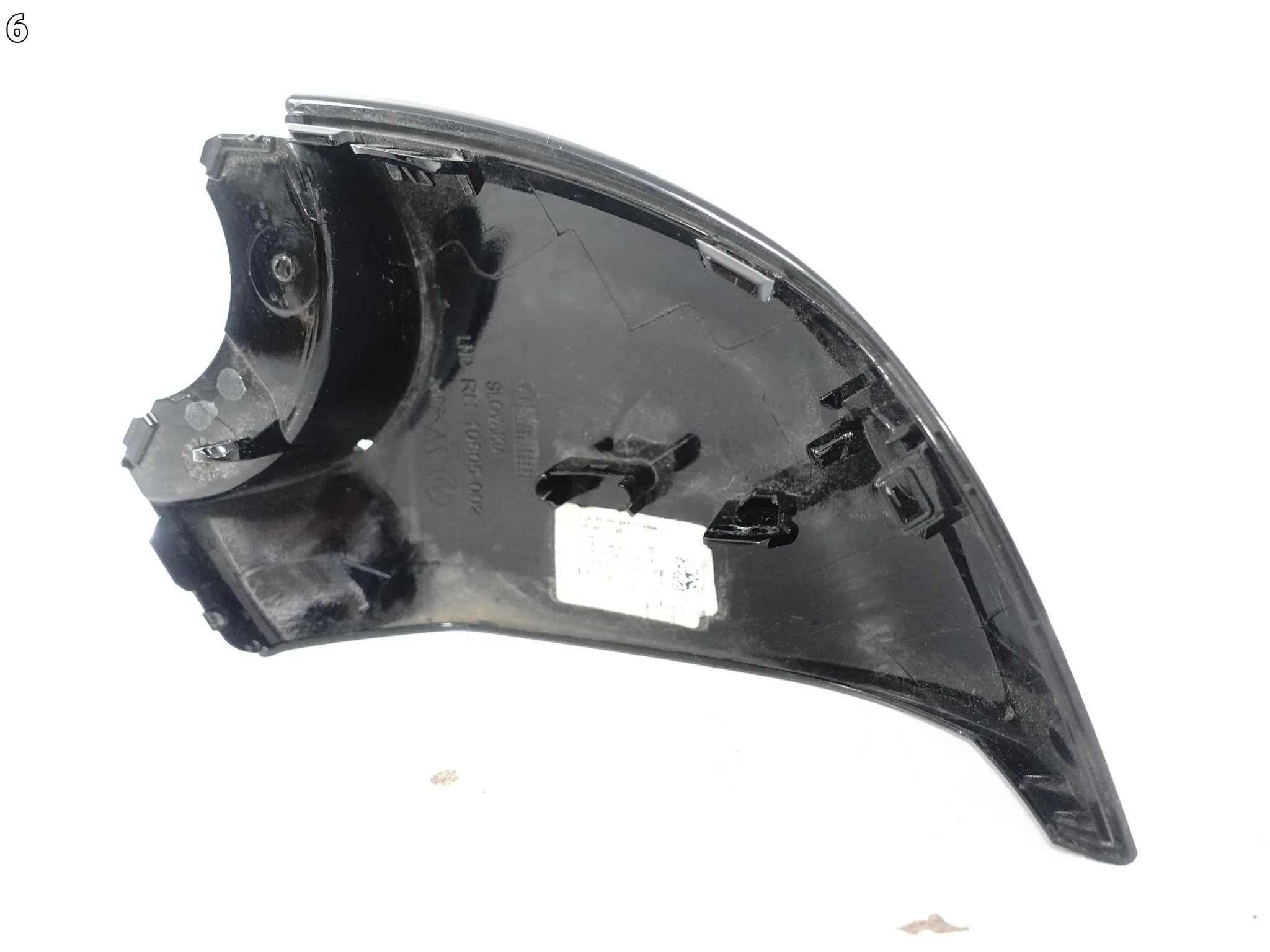 BMW 5 G60 G61 7 G70 22- OBUDOWA DOLNA POD KAMERĘ OSŁONA LUSTERKO PRAWE 61bf552d69f18b2f77a2c747a0dd1138