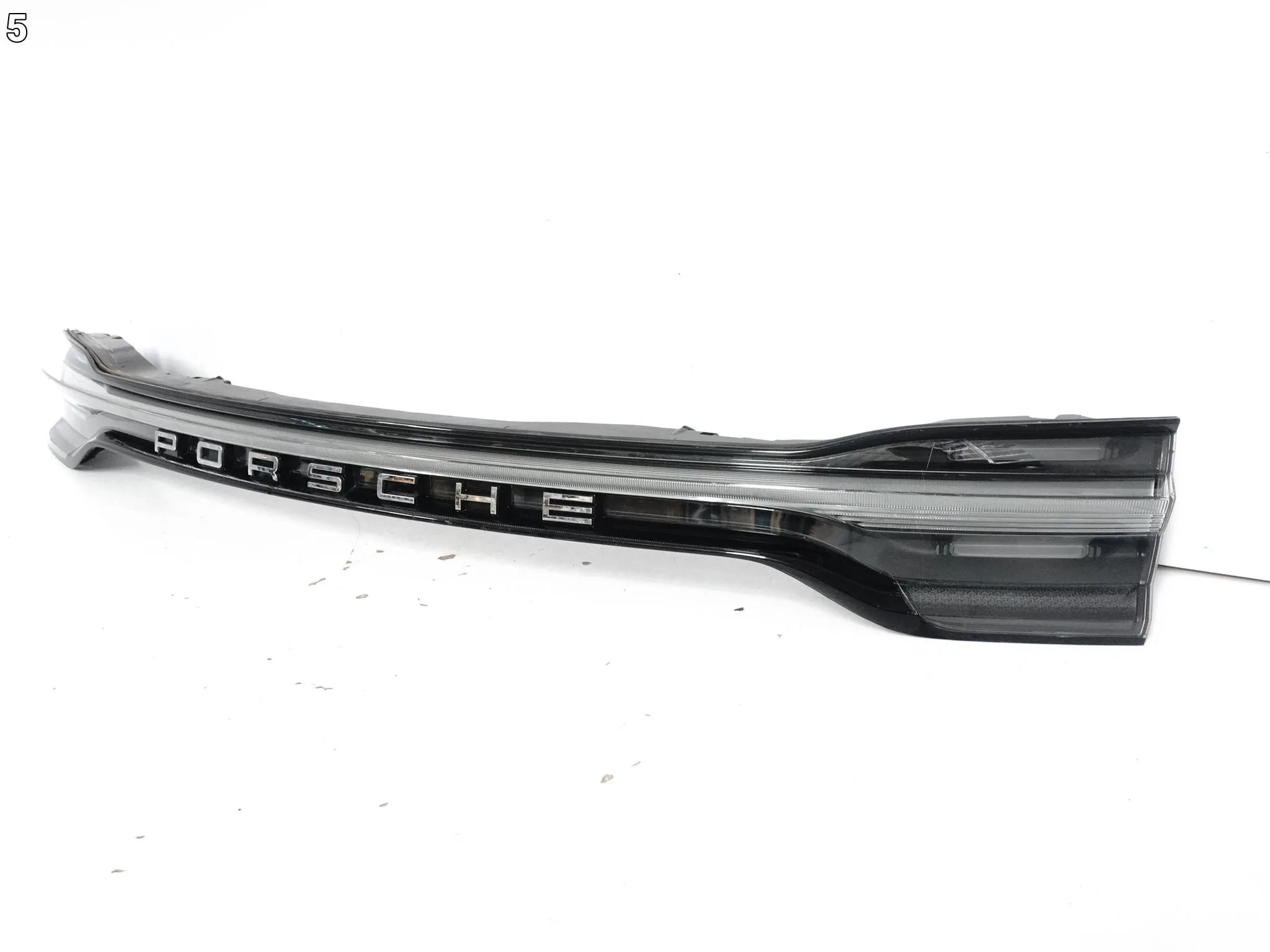 PORSCHE MACAN 95B LIFT 19-26 LAMPA LED BLENDA KLAPA BAGAŻNIK TYŁ CIEMNA EU 4ab64336c17a0fa52f96ea744c65eba5