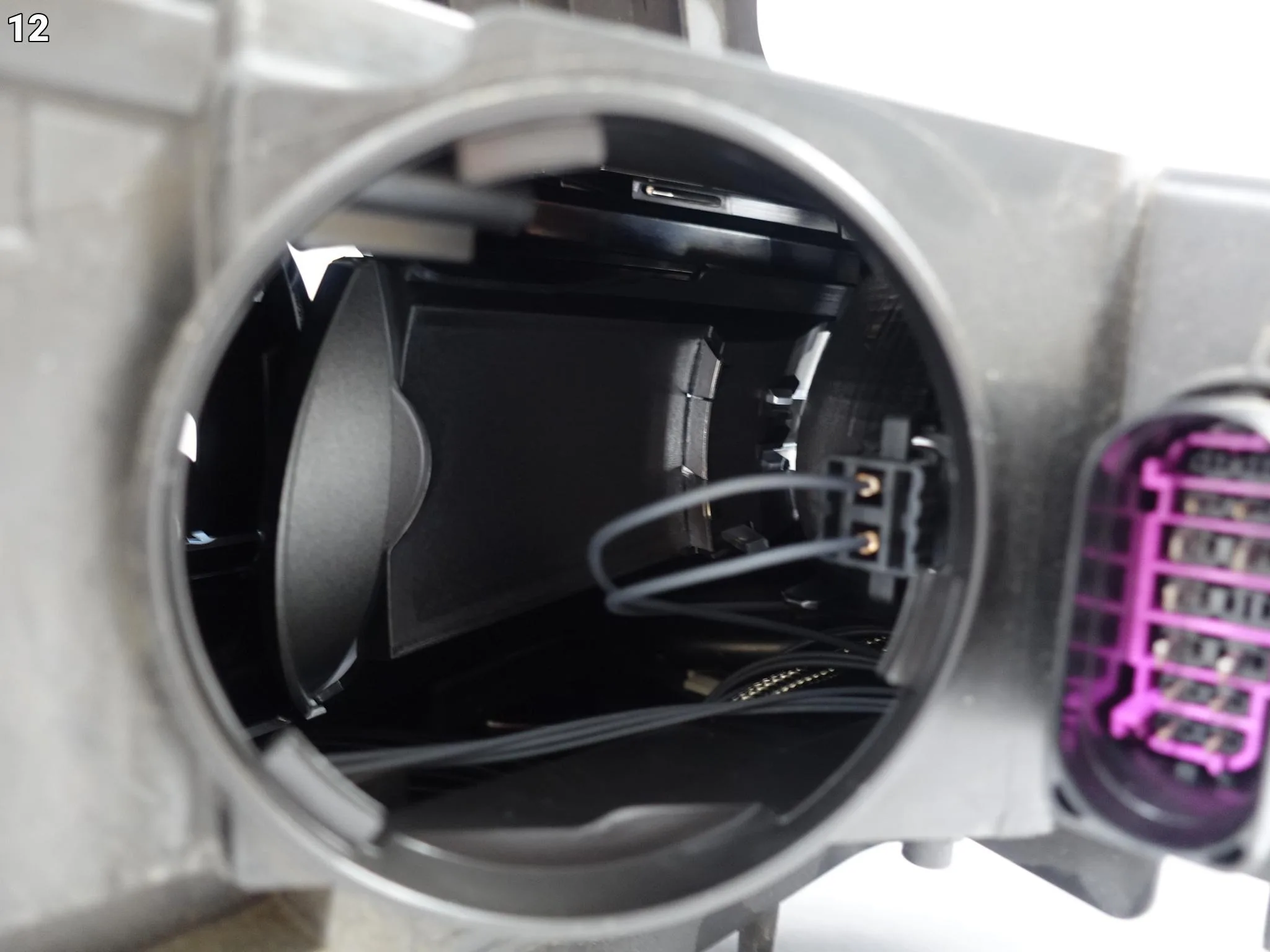 AUDI A3 S3 8V0 12-16 XENON + LED NIESKRĘTNA LAMPA LEWA PRZÓD EUROPA 3a4e28bed8a8280155cd5da194f65ffe