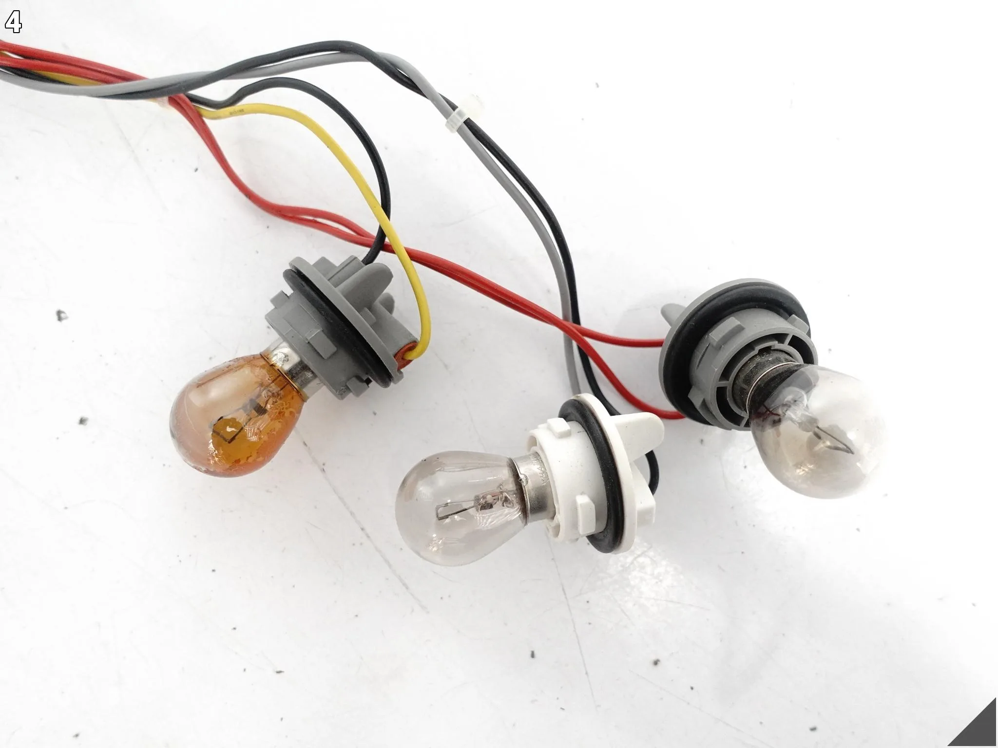 CHEVROLET AVEO T300 11- WIĄZKA INSTALACJA GNIAZDO ŻARÓWKI LAMPA TYŁ 9aadcc923b9d5c24574d4320b0201d19