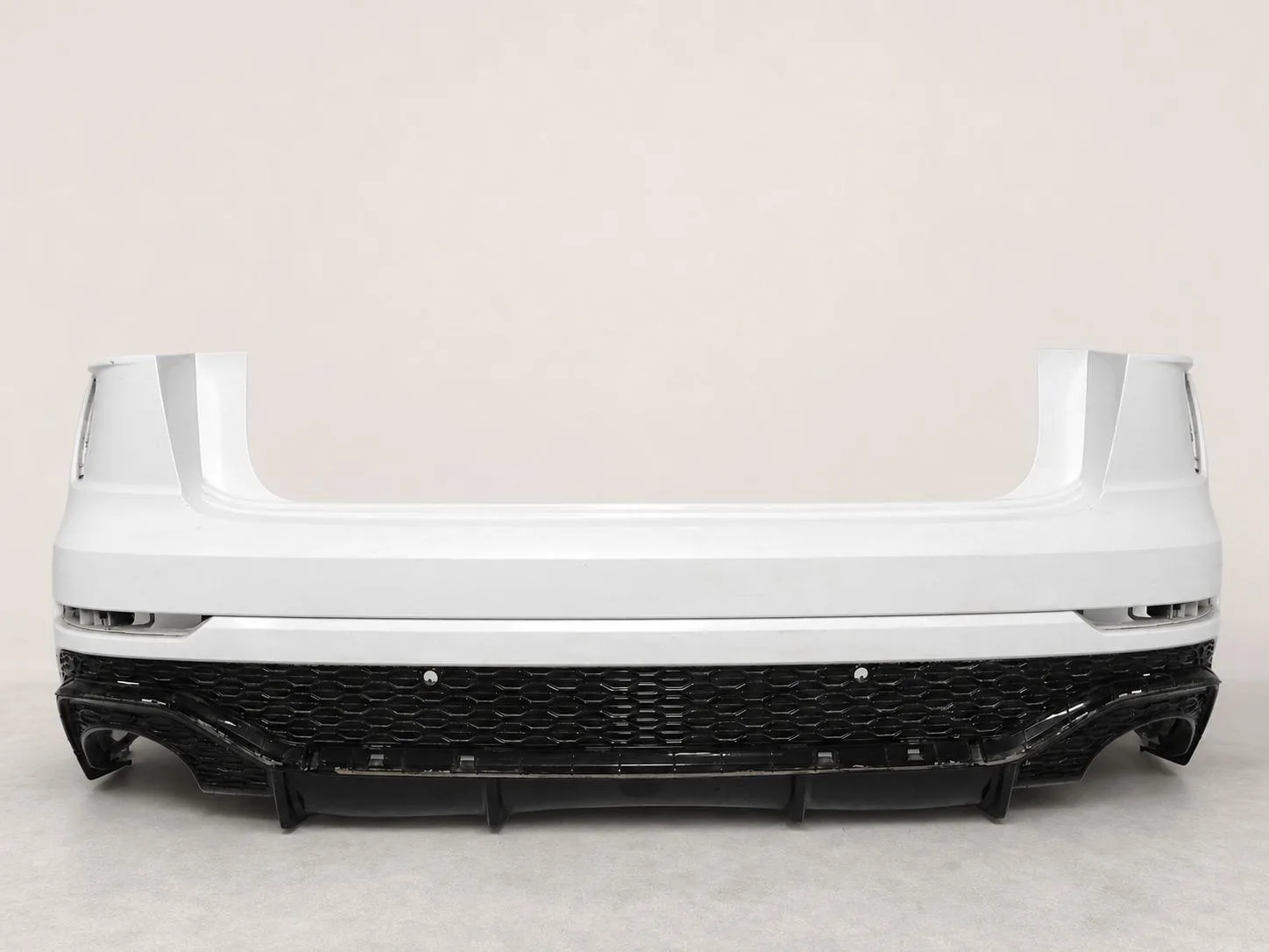 AUDI RSQ8 RS Q8 4M8 19-24 ZDERZAK BUMPER SPOILER TYŁ (6xPDC) 4e79248e2730ea404734e459a84e6a37