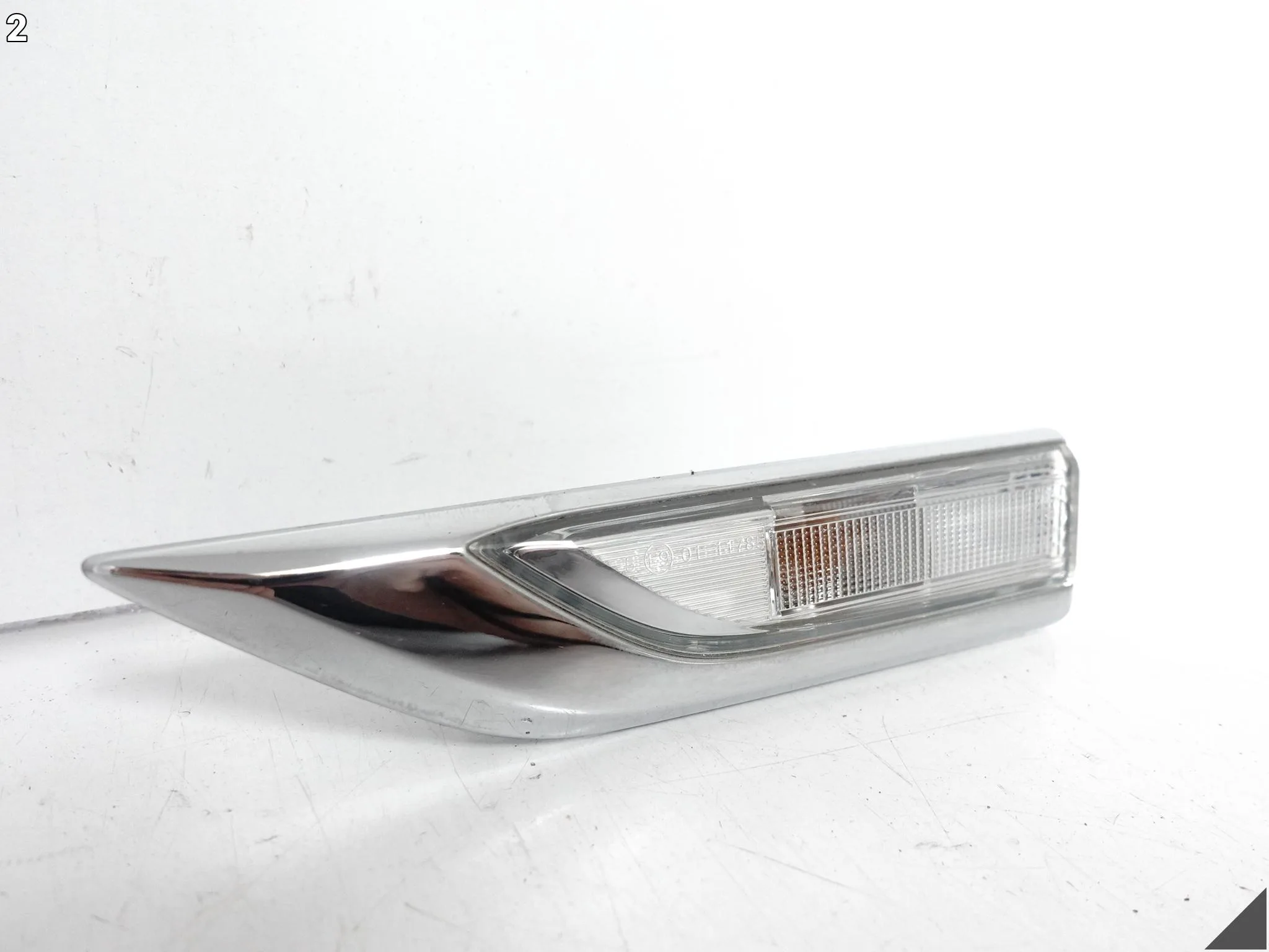 VW CADDY 2K5 LIFT 15-20 KIERUNKOWSKAZ MIGACZ W BŁOTNIK PRZÓD LEWY CHROM 92e2a8dee9bd074851063351978a9671