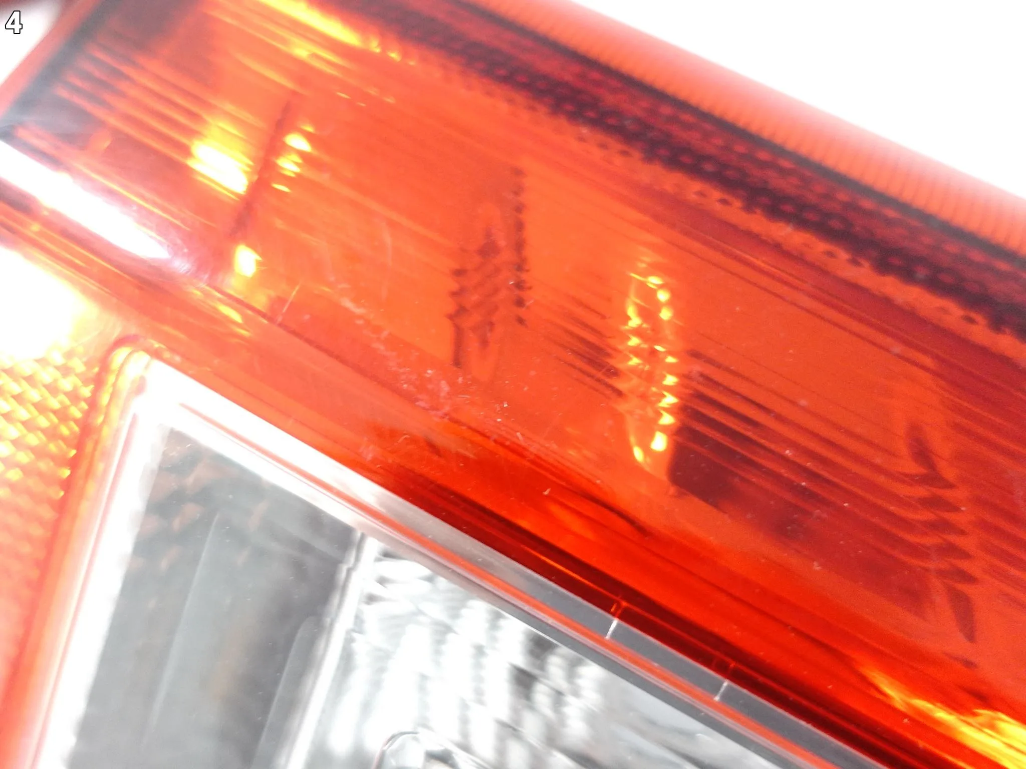 SUZUKI VITARA IV 4 III 3 LY 15-18 LAMPA W KLAPĘ LEWA TYŁ EUROPA 4876ccfcf248e34bf380ba1503929214