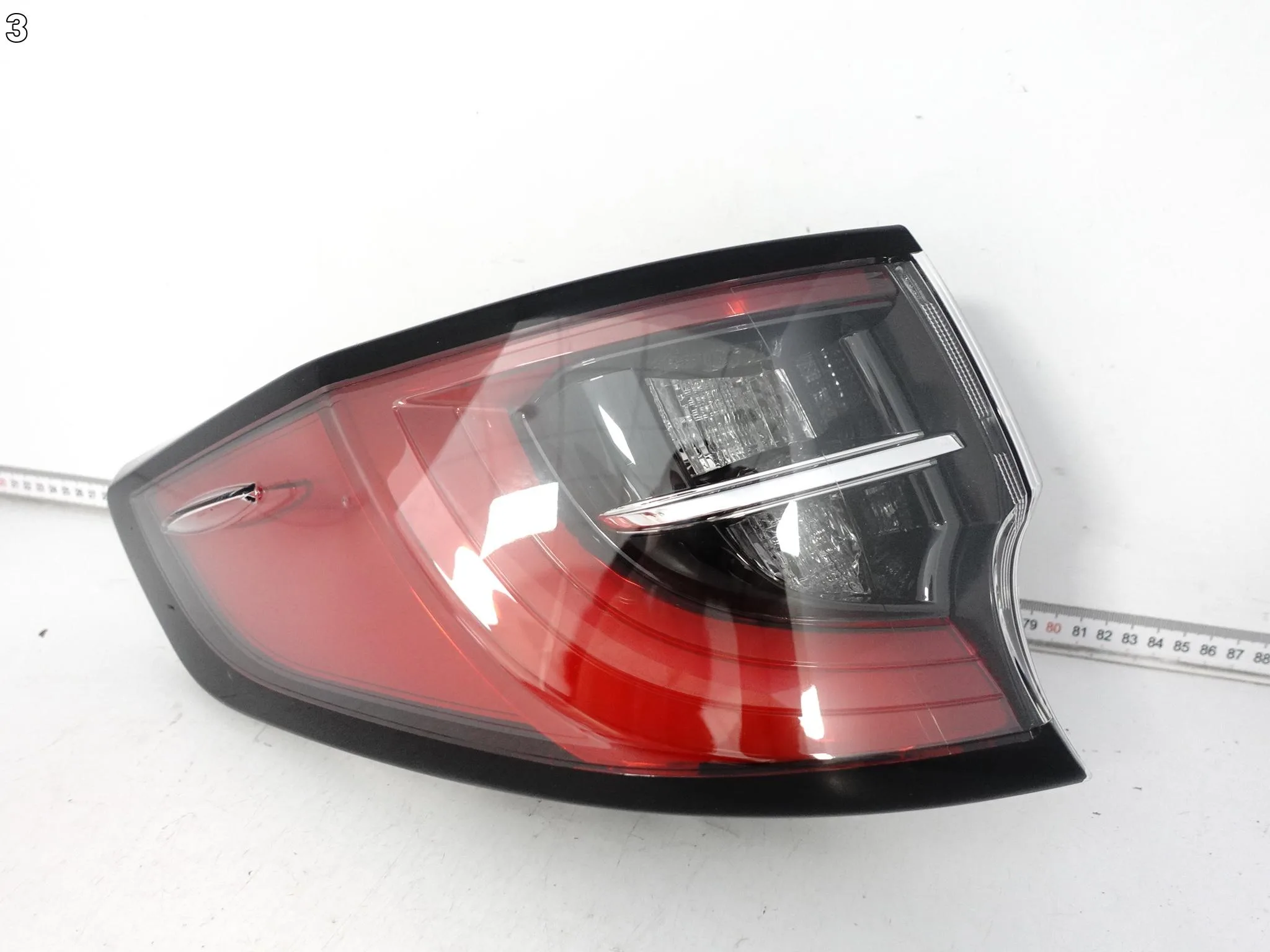 TOYOTA COROLLA E21 XII KOMBI SUZUKI SWACE LAMPA LED BŁOTNIK TYŁ LEWA EUROPA 54073b2f9e737f693e8569cf7d3aff56