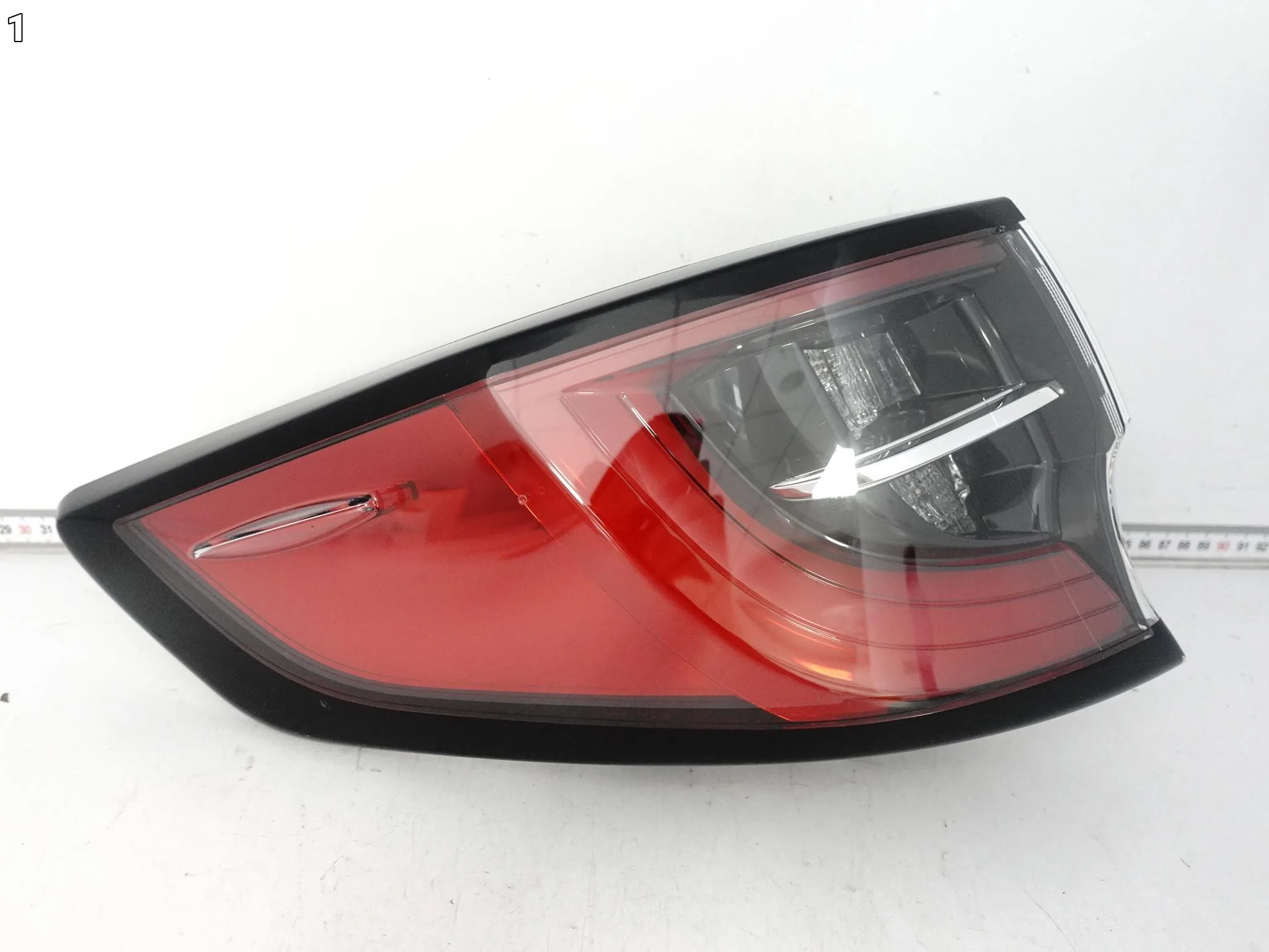 TOYOTA COROLLA E21 XII KOMBI SUZUKI SWACE LAMPA LED BŁOTNIK TYŁ LEWA EUROPA 5404cfd077d039e71a64f038506e19ee