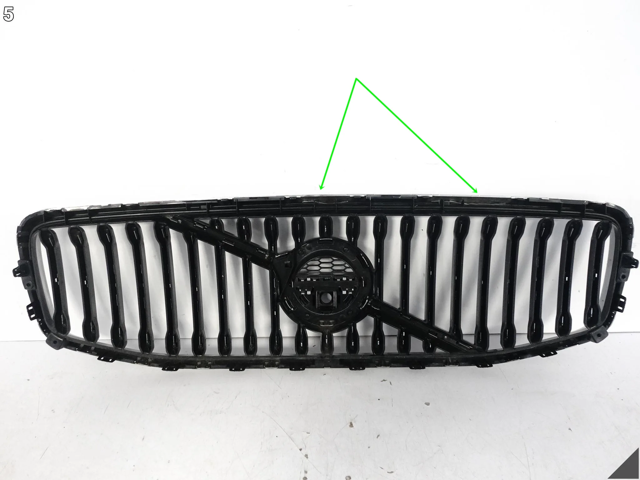 VOLVO XC60 II (2 GENERACJA) 17-21 ZDERZAK GRILL ATRAPA CHŁODNICY PRZÓD 633b5d8e639c85d2a3a560071210c34d
