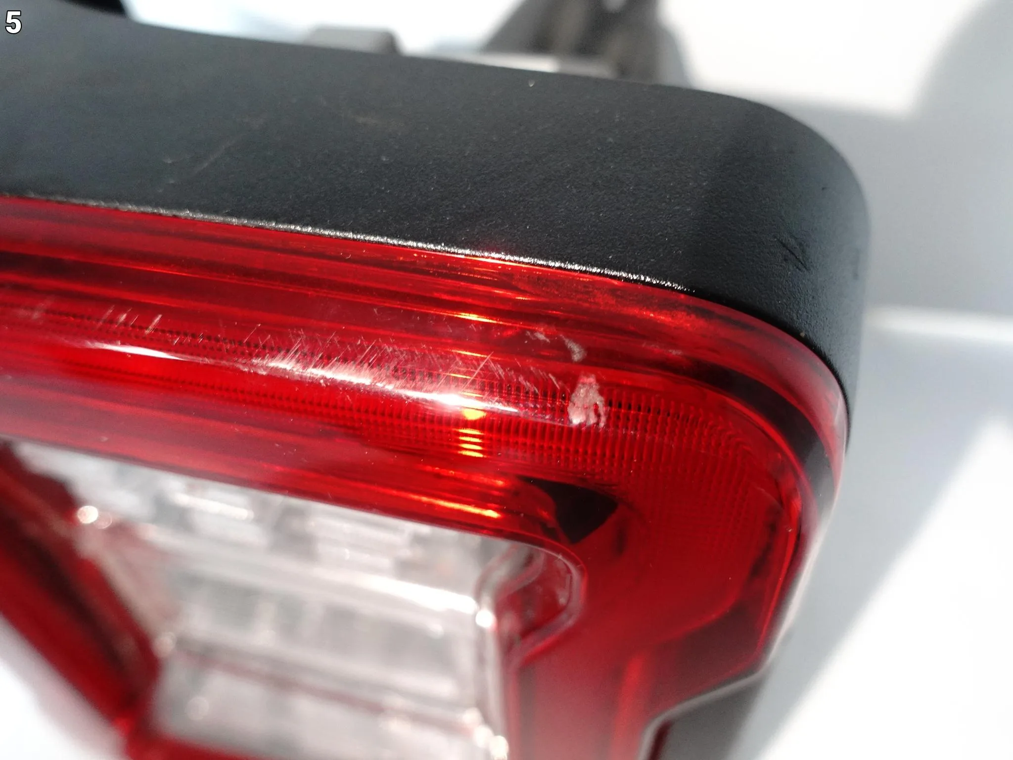 JEEP WRANGLER JL IV 4 18- LAMPA LED W BŁOTNIK TYŁ LEWA EUROPA + RADAR 3af4c6c7b877cb81e5a6fbf11658f692