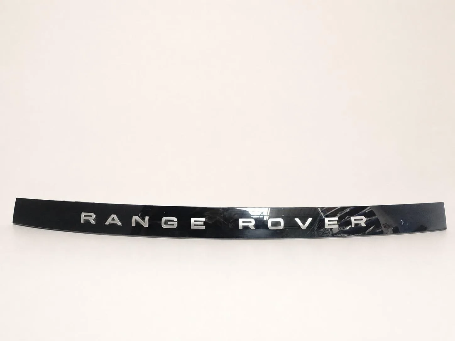 LAND ROVER RANGE ROVER L460 V 5 22- LAMPA LED BLENDA TYŁ W KLAPĘ EUROPA 50114a741c9404f3b8c8904761352a1f