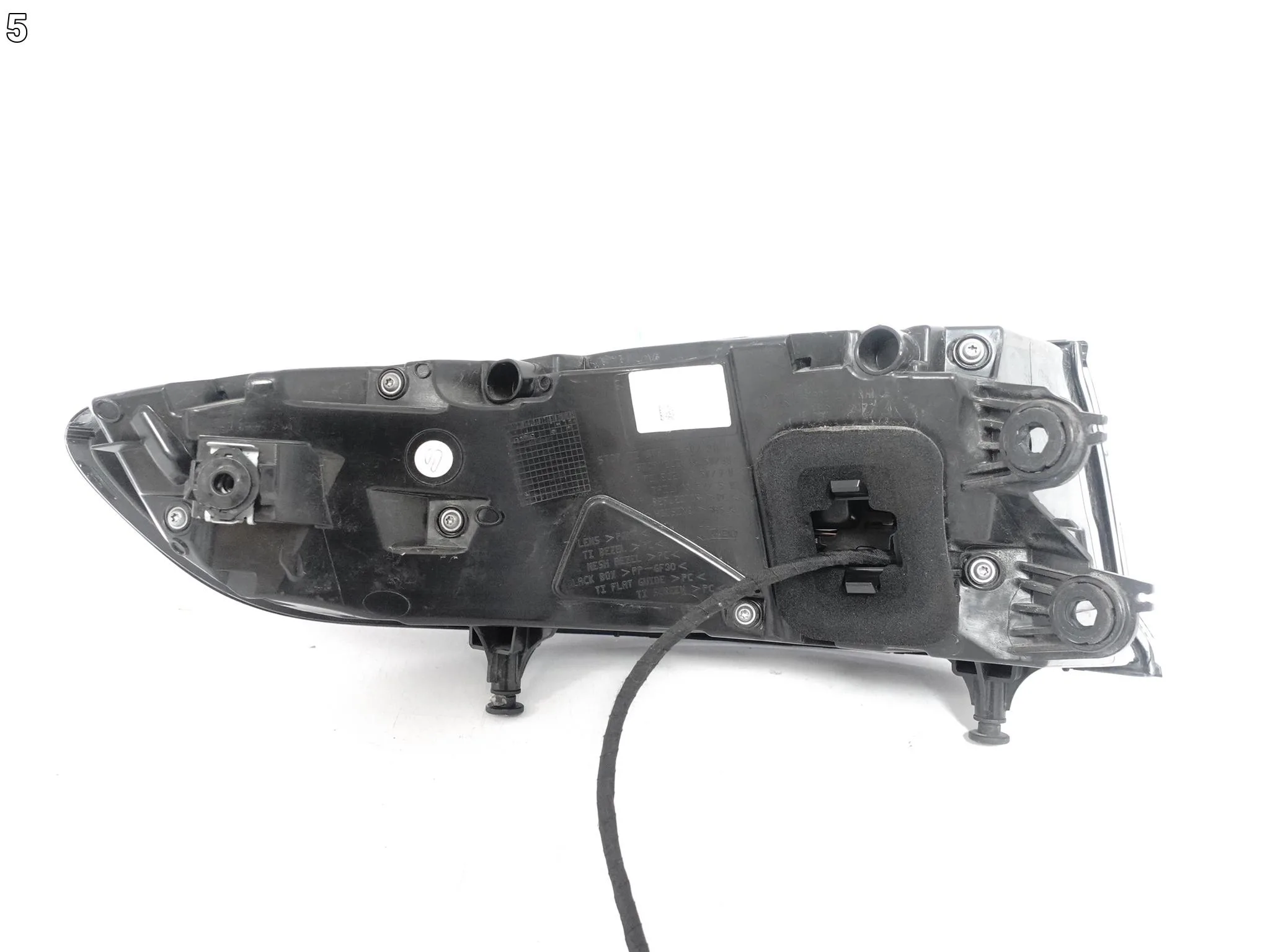 PORSCHE MACAN 95B GTS 19-26 LIFT LAMPA LED TYŁ PRAWA EXCLUSIVE CIEMNA EU 5ca722545adb2a6923a540de56f3b3fc