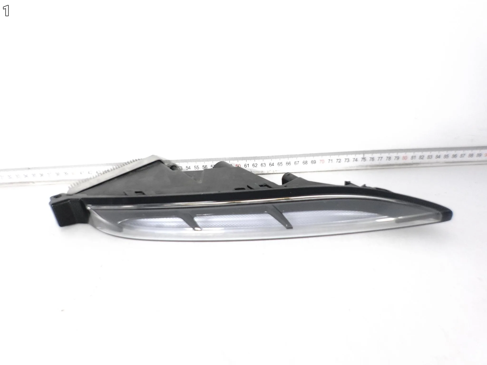 PORSCHE MACAN I 95B LIFT 19- LAMPA LED DRL KIERUNKOWSKAZ W ZDERZAK PRAWY 7585fa0d784adc933670727e6cded8c5