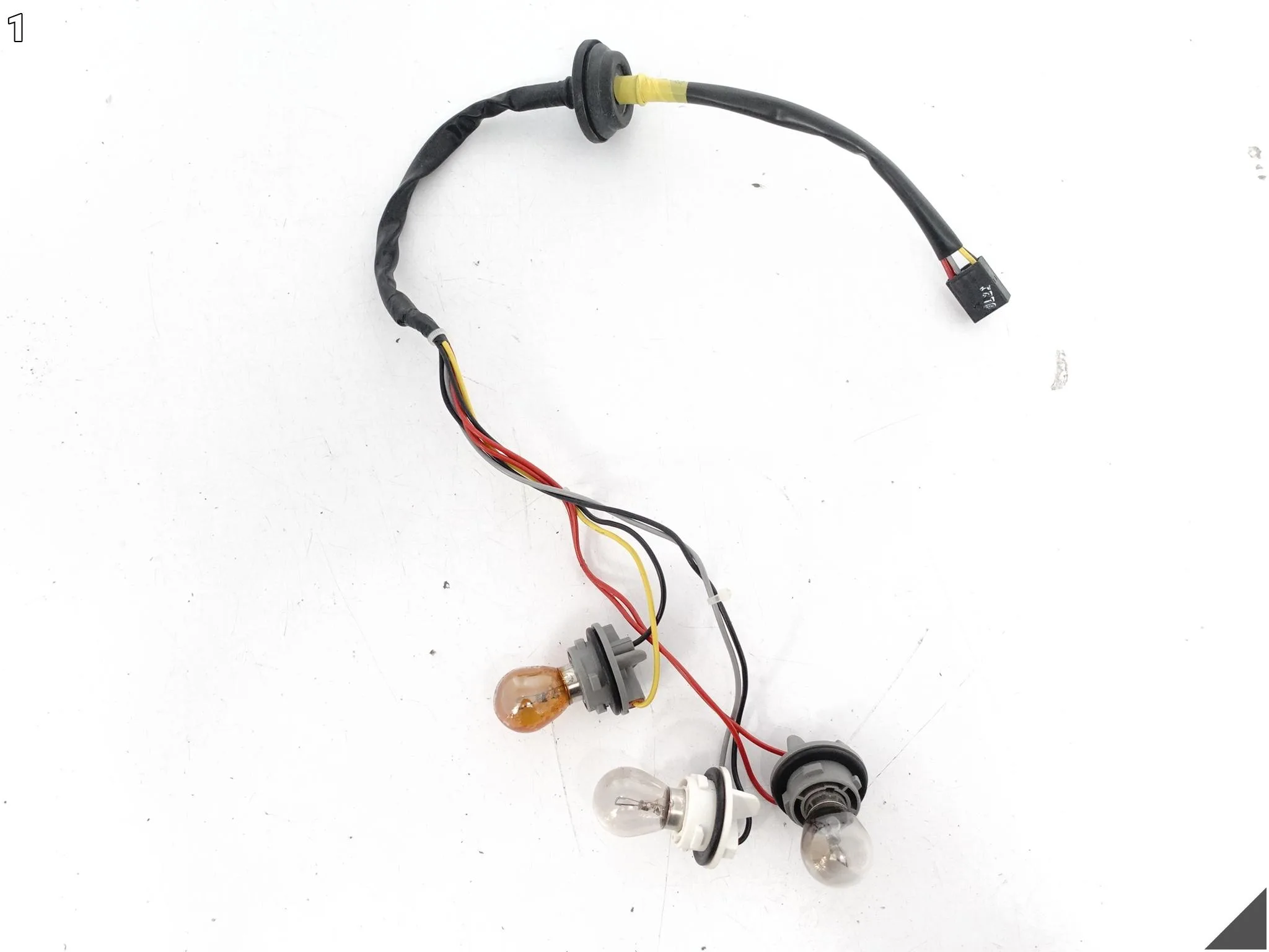 CHEVROLET AVEO T300 11- WIĄZKA INSTALACJA GNIAZDO ŻARÓWKI LAMPA TYŁ 864e300743a8149d30822b0b2523bcf6