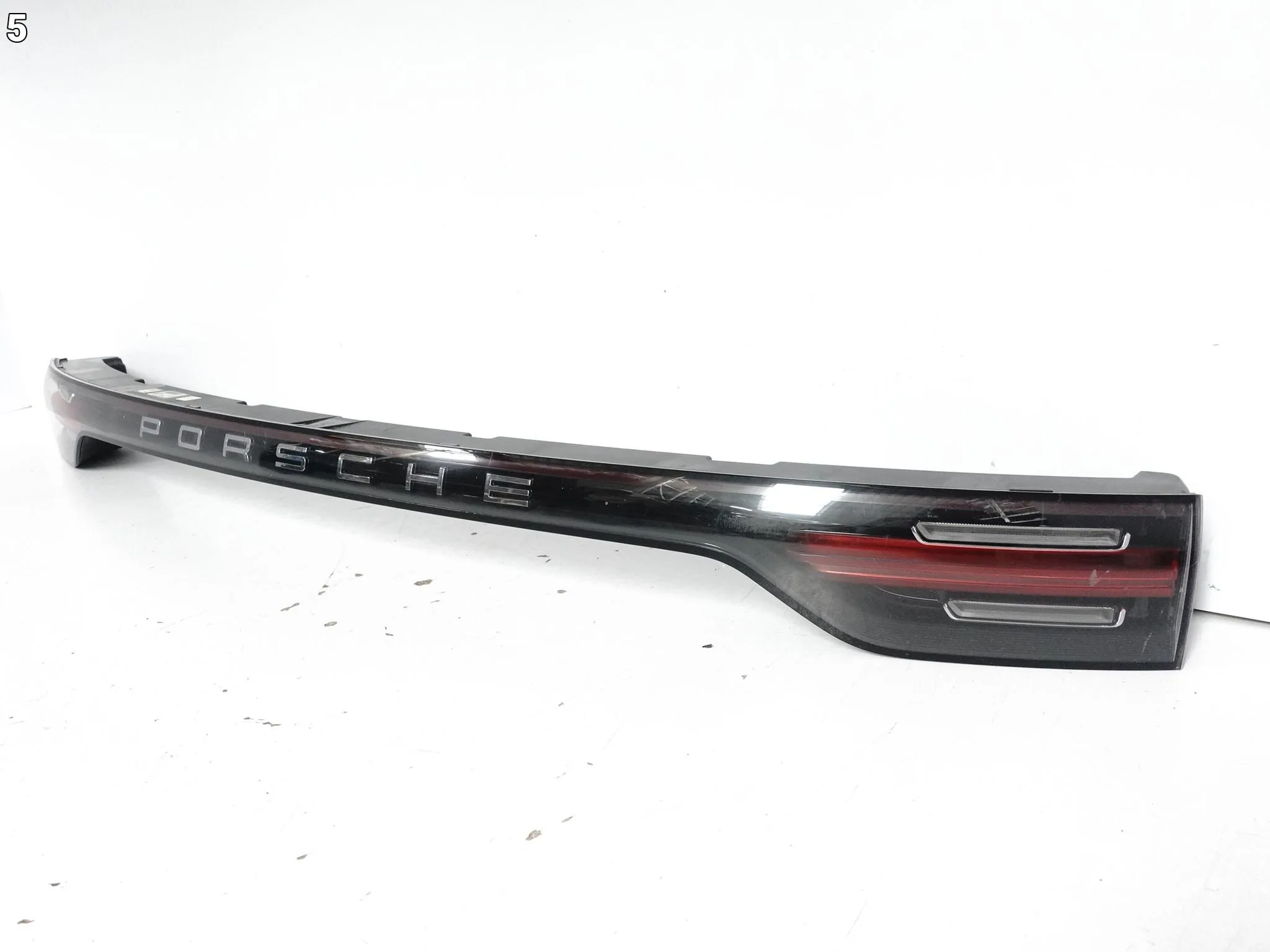 PORSCHE CAYENNE III E3 9Y0 18- LAMPA LED BLENDA ŚRODKOWA W BAGAŻNIK TYŁ EU 780596741784a0be244e0774e7656f76