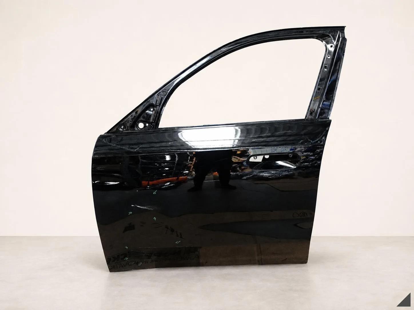 BMW X1 U11 22- DRZWI DOOR LEWE PRZÓD 8bcda1072cf552d061815609f1dbaf4d