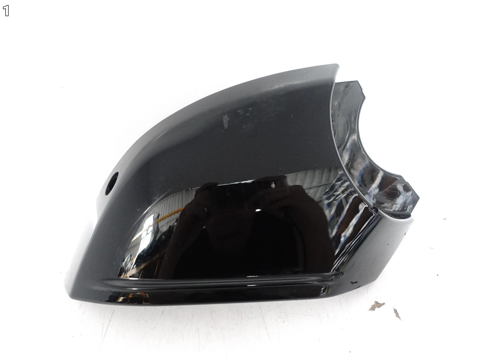BMW 5 G60 G61 7 G70 22- OBUDOWA DOLNA POD KAMERĘ OSŁONA LUSTERKO PRAWE fbedf16f42f78acf257557a1442a1a32