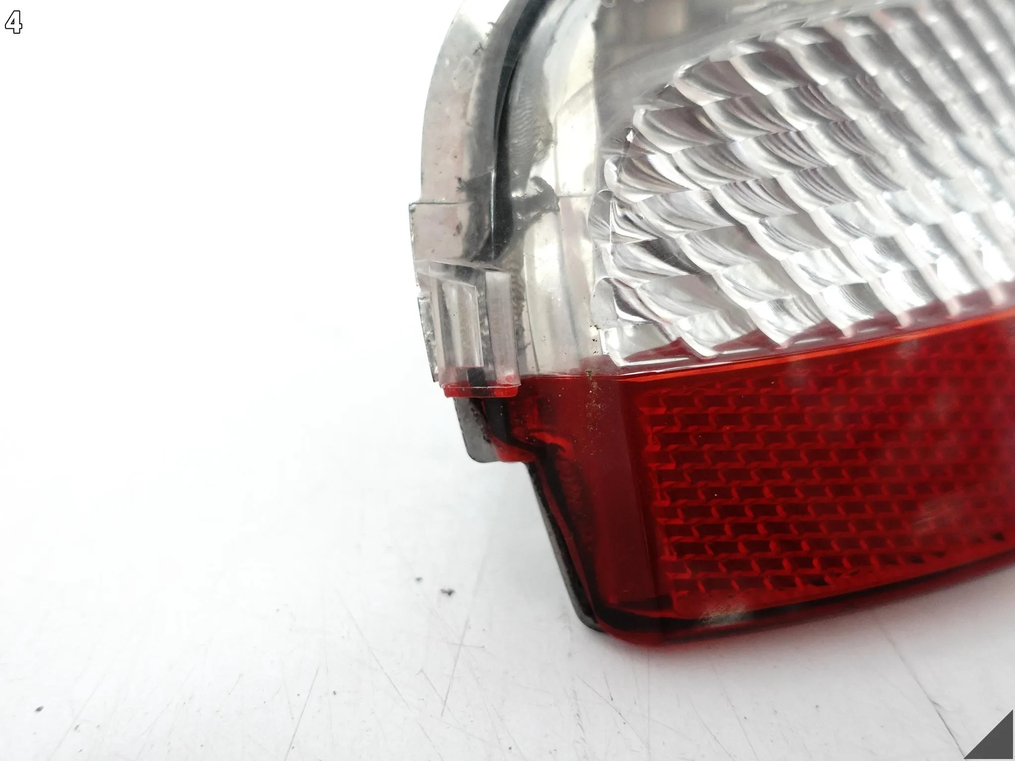 RENAULT SCENIC III CAPTUR I MEGANE III CC LAMPA COFANIA W ZDERZAK TYŁ PRAWA 810e62fdcc0902f2a8574163d059ae25