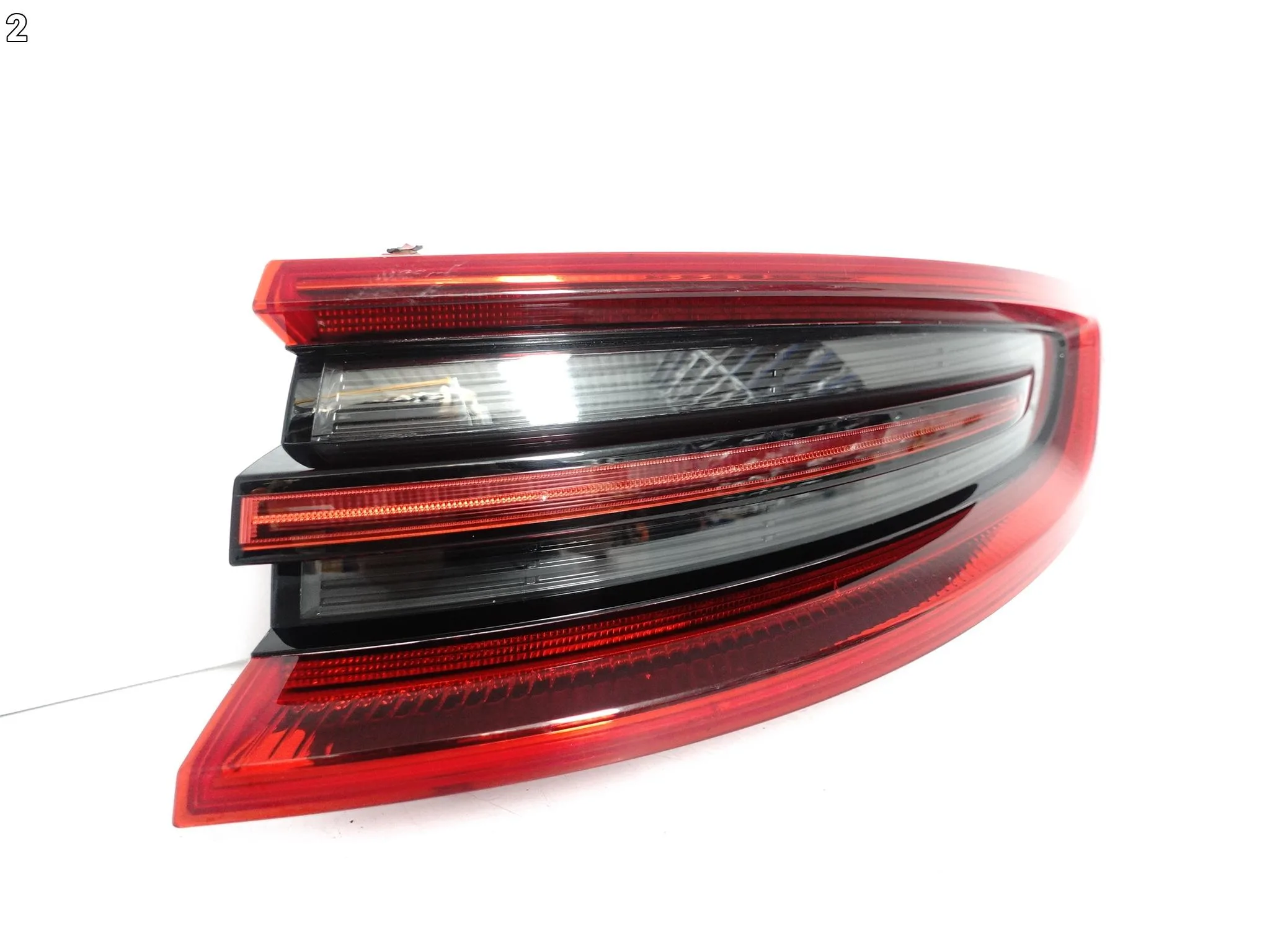 PORSCHE MACAN 95B 14-18 LAMPA LED W BŁOTNIK TYŁ PRAWA EUROPA 589a762bff01a19847a36191591133c8