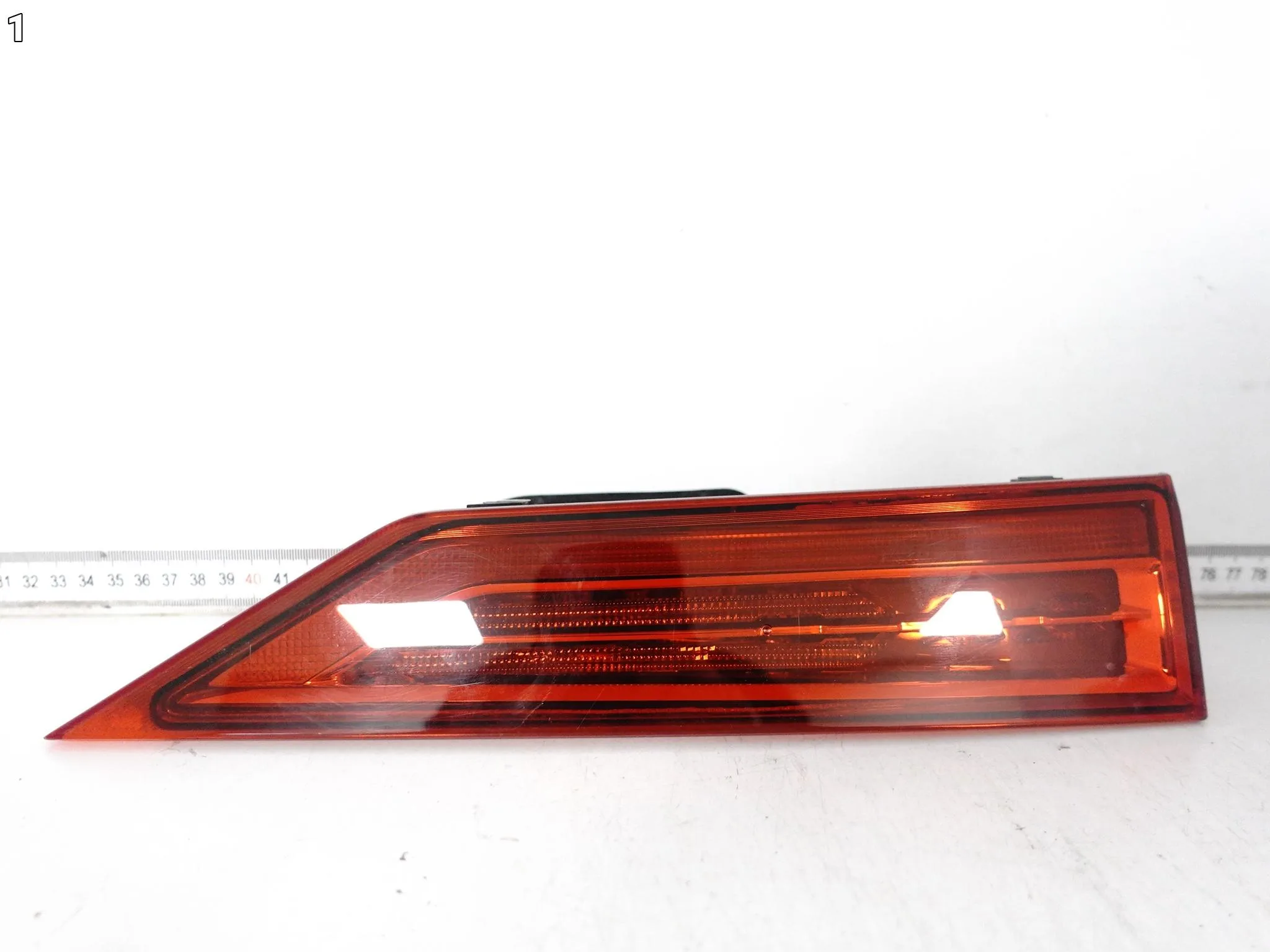 VOLVO XC60 II 2 (2 GENERACJA) 17- LIFT LAMPA LED LEWA W KLAPĘ TYŁ EUROPA 35fc078b092a7ea801f137e814180f60