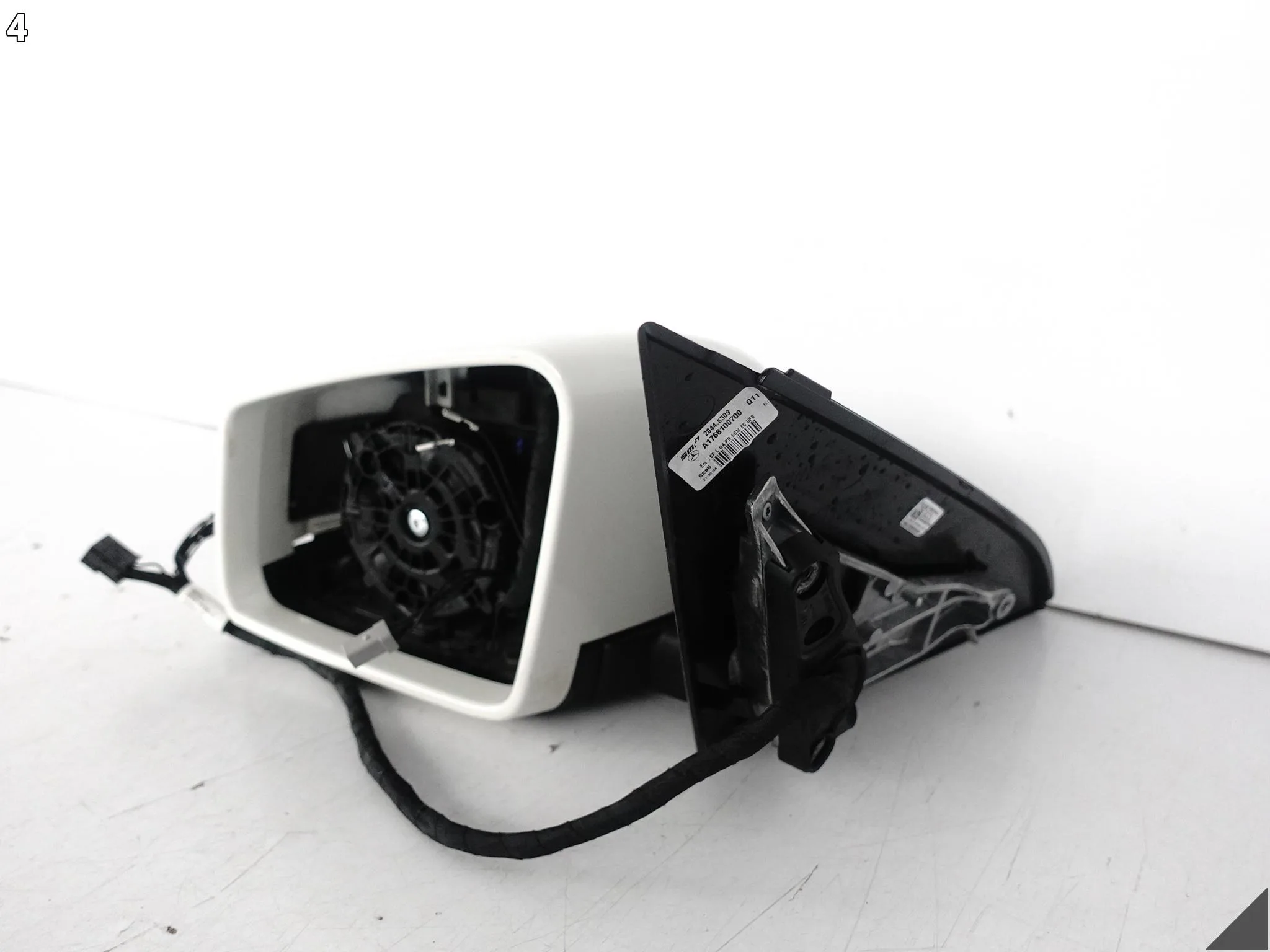 MERCEDES A-KLASA W176 LIFT 12-18 LUSTERKO ZEWNĘTRZNE LEWE 10+10=20 PIN EU 26f4f073b690595facfc9af7dd733425