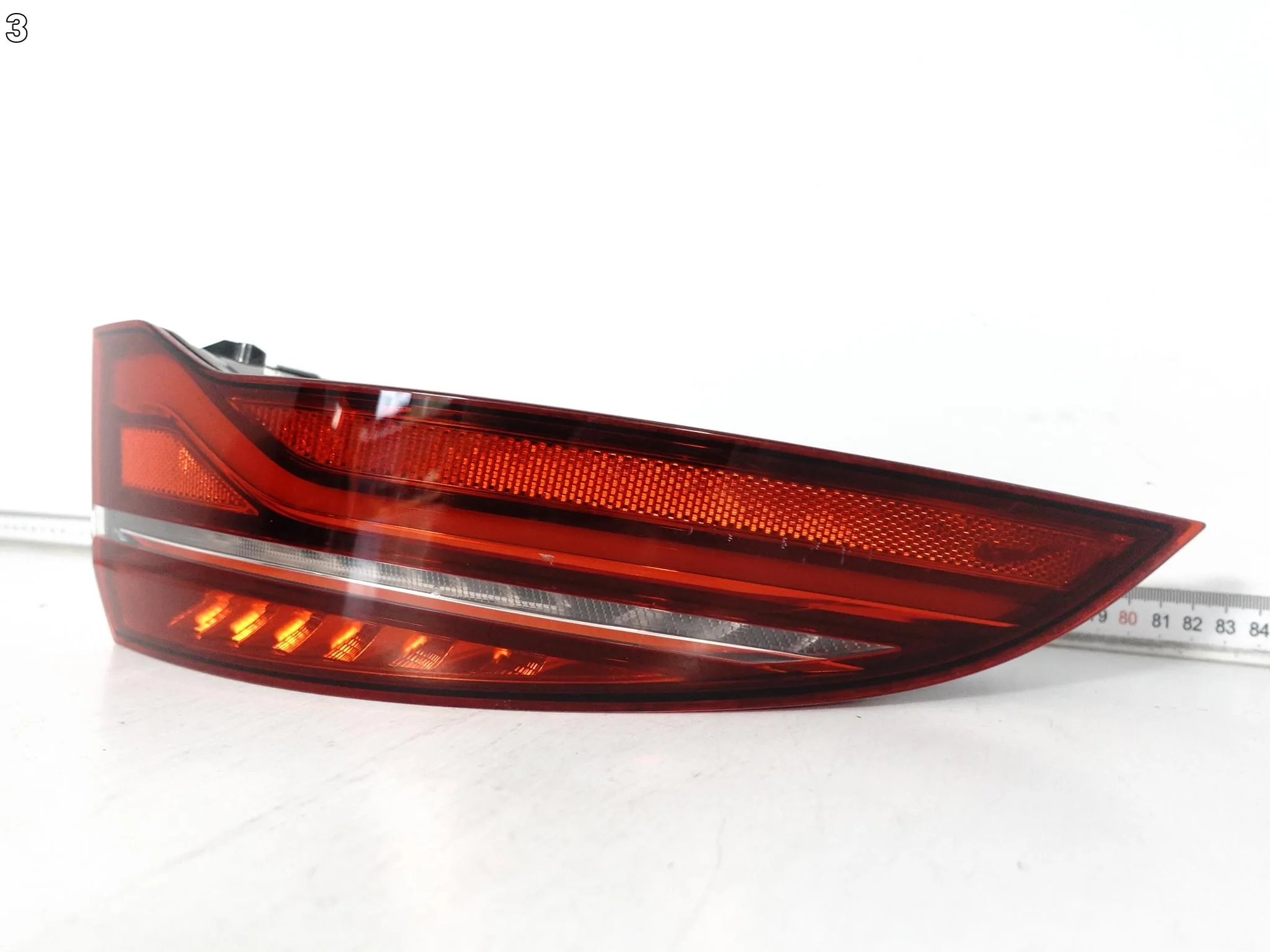 JAGUAR XE X760 LIFT 19-24 LAMPA LED LEWA W BŁOTNIK TYŁ EUROPA 1b7d060bf80d1ccb2881d7530aa7458e