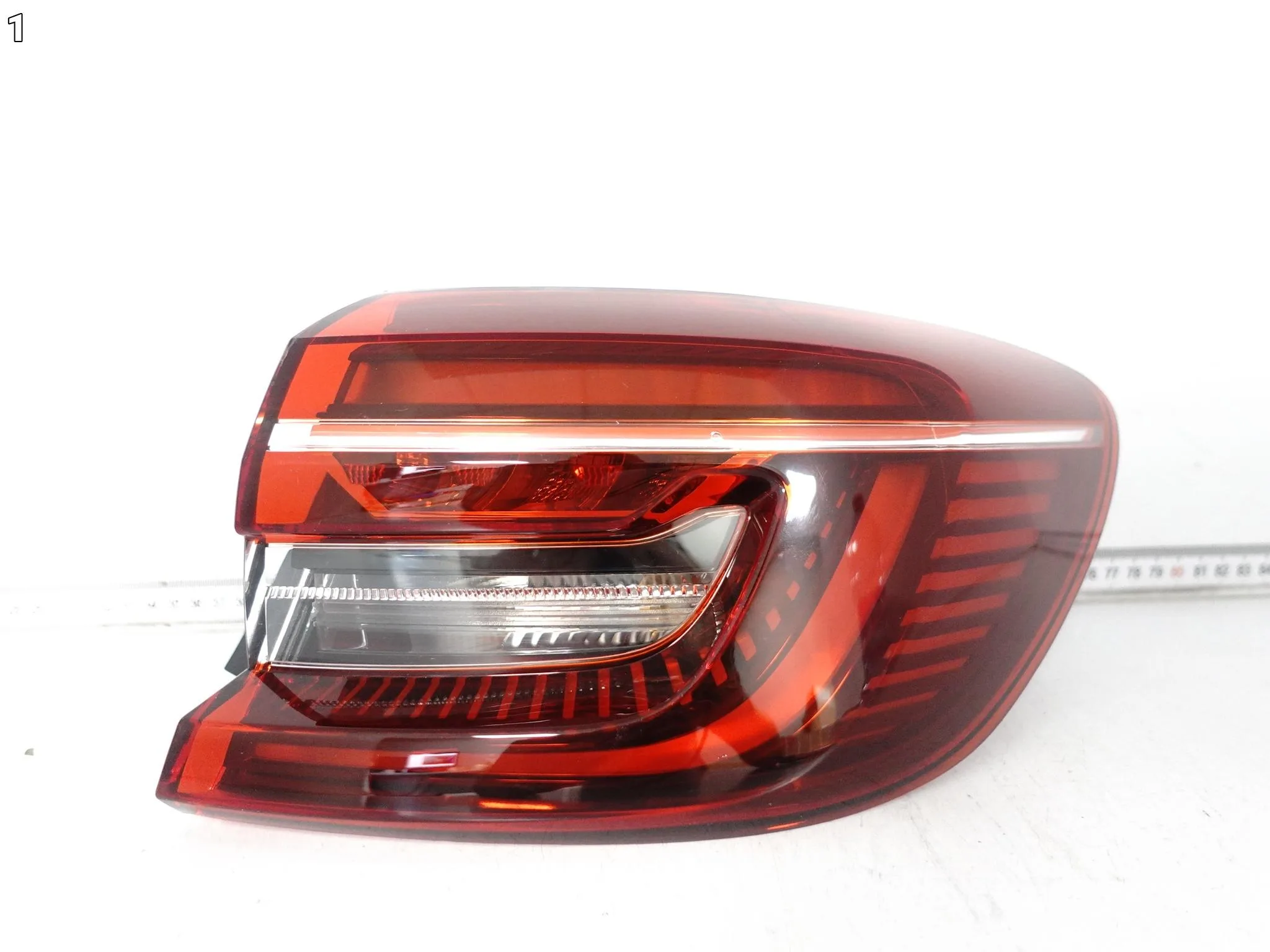 RENAULT CLIO BJA V 5 19-23 LAMPA LED PRAWA W BŁOTNIK TYŁ EUROPA 96f47f1ebc792110a72481cac9a5a6d8