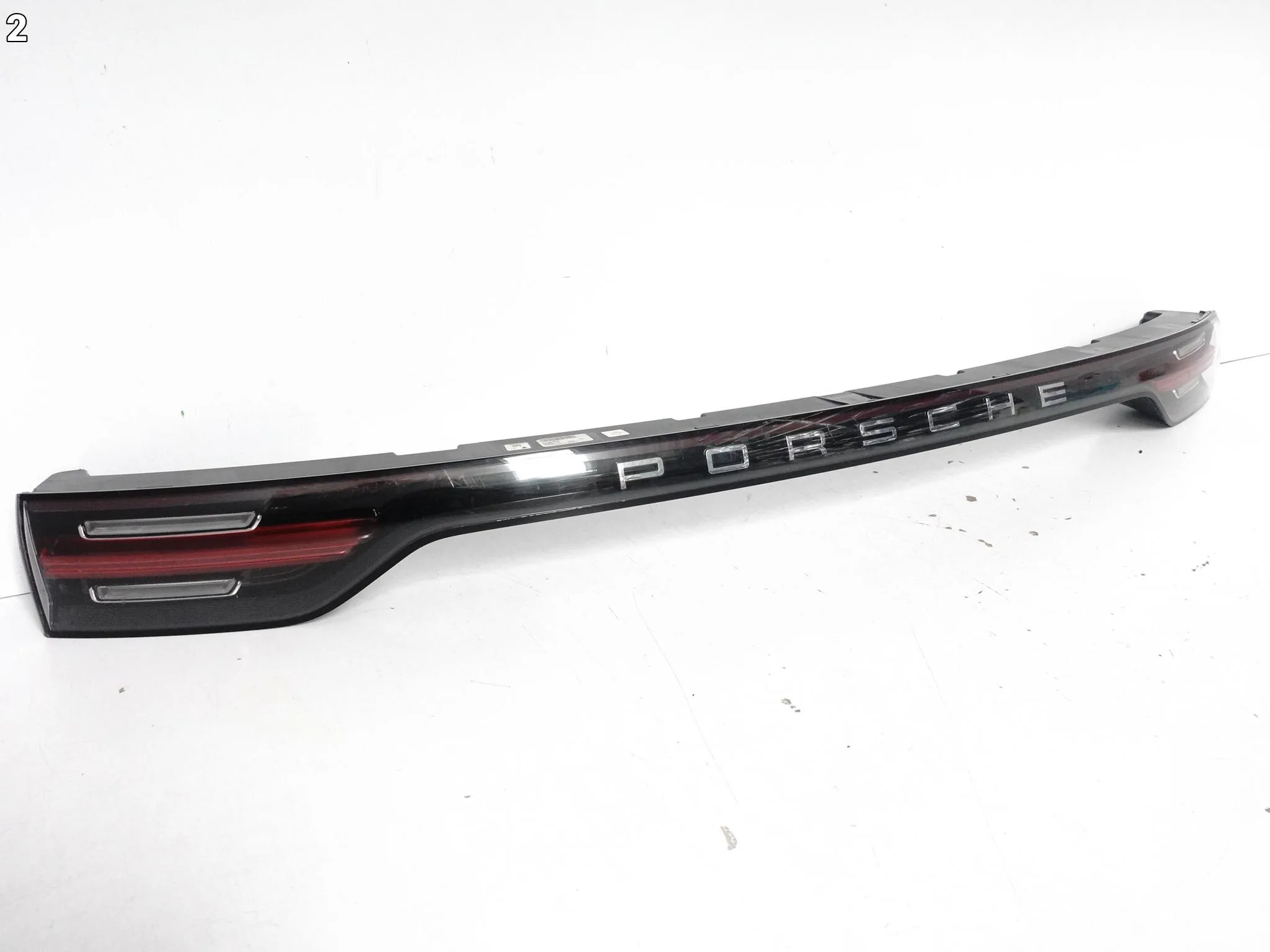 PORSCHE CAYENNE III E3 9Y0 18- LAMPA LED BLENDA ŚRODKOWA W BAGAŻNIK TYŁ EU 4d699cdfcbdcf2080d1e6fd67d870557