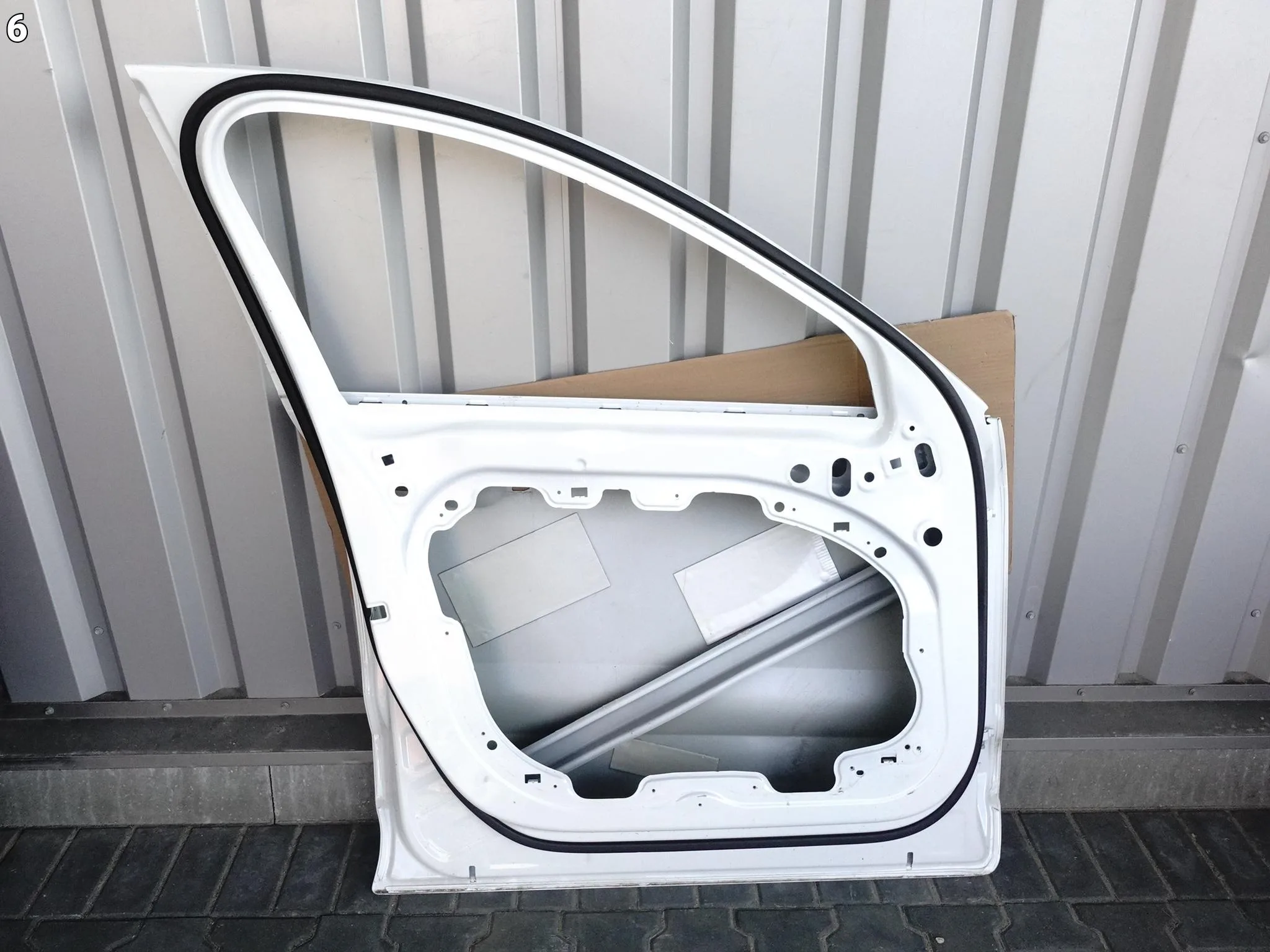 VOLVO XC60 II 2 (2 GENERACJA) 17- LIFT DRZWI DOOR LEWE PRZÓD B.ŁADNE 7538a8f62b49e19f56a2da9e806c2b88
