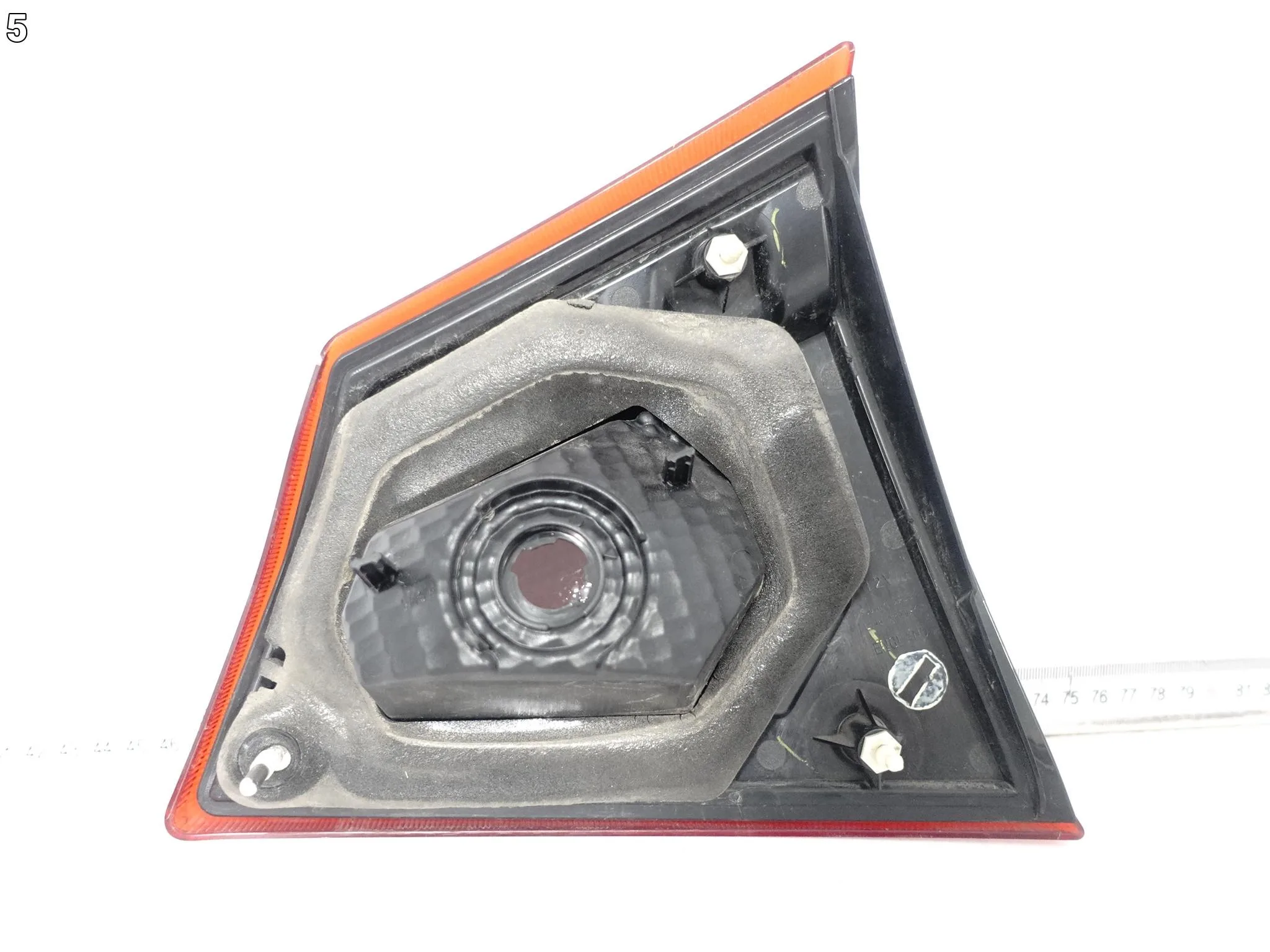 SUZUKI VITARA IV 4 III 3 LY 15-18 LAMPA W KLAPĘ LEWA TYŁ EUROPA bcd171ac6a295d649f8ba37e2f777329