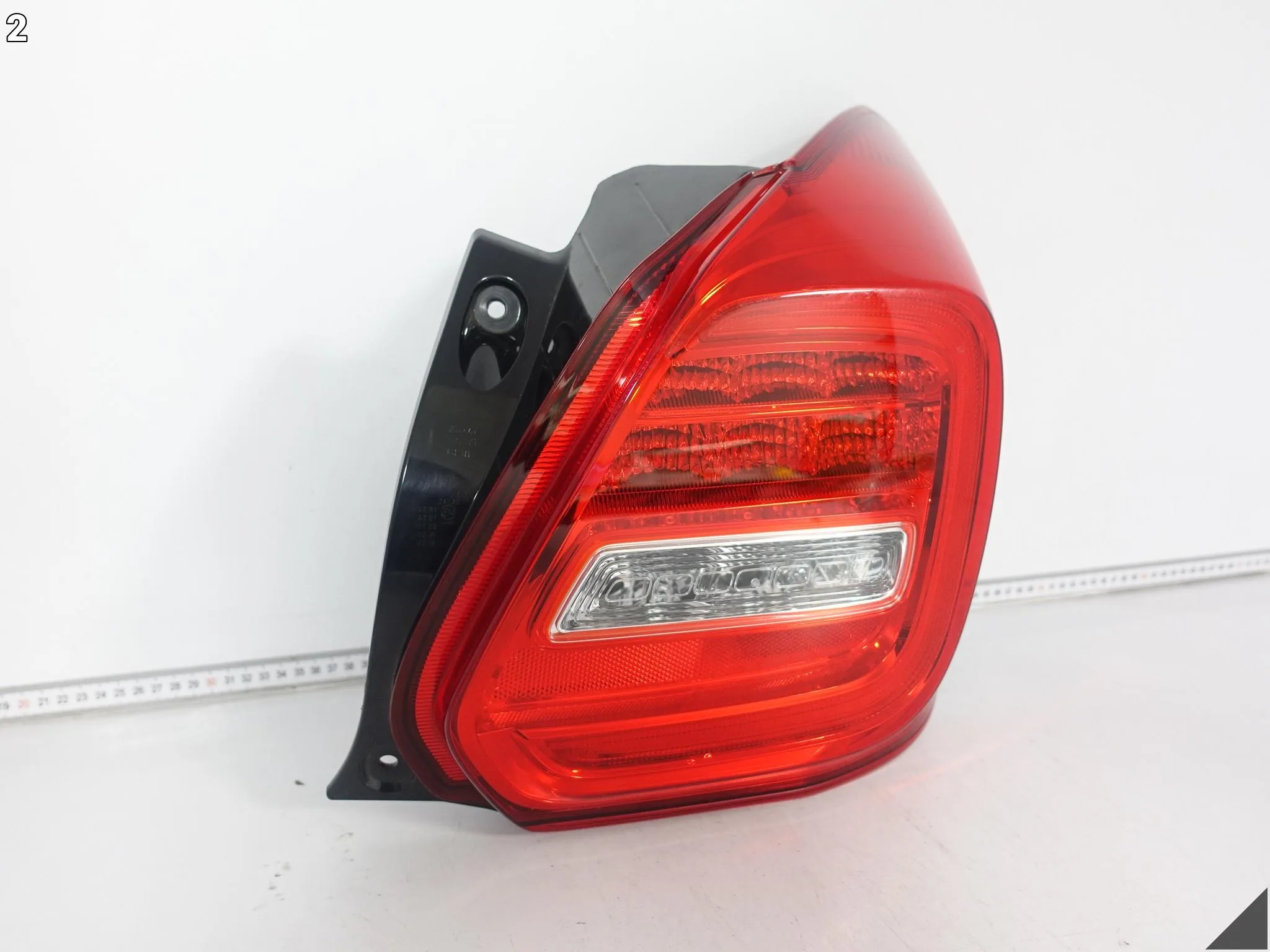SUZUKI SWIFT MK8 VI 17-24 LAMPA LED W BŁOTNIK PRAWA TYŁ EU 220-59363 746f1c3d5807d5bd2bd13ac90d3b3c24