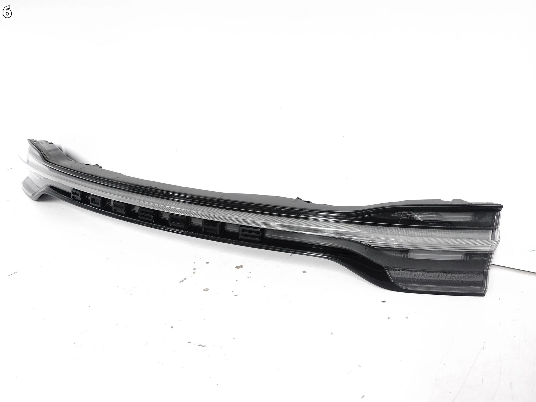 PORSCHE MACAN I 95B GTS LIFT 19-26 LAMPA LED BLENDA KLAPA TYŁ EU EXCLUSIVE 8dec4a6c3f1352d37ea60e8593f336ca