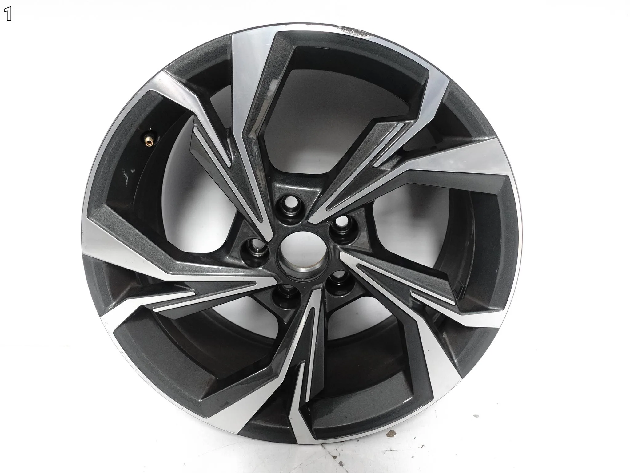 AUDI S3 A3 S-LINE 8Y0 FELGA ALUMINIOWA ALUFELGA 8Jx18 ET46 5×112 8Y0601025H 7f554f7058812bb407d748e5a29901b9