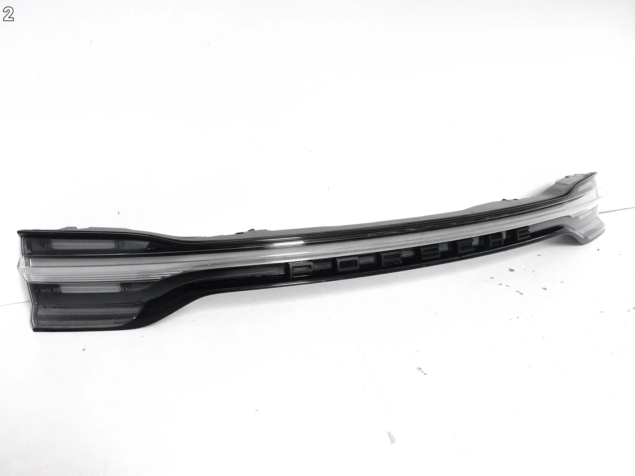 PORSCHE MACAN I 95B GTS LIFT 19-26 LAMPA LED BLENDA KLAPA TYŁ EU EXCLUSIVE 266b90cc643e1d97dab8f58b2396477d