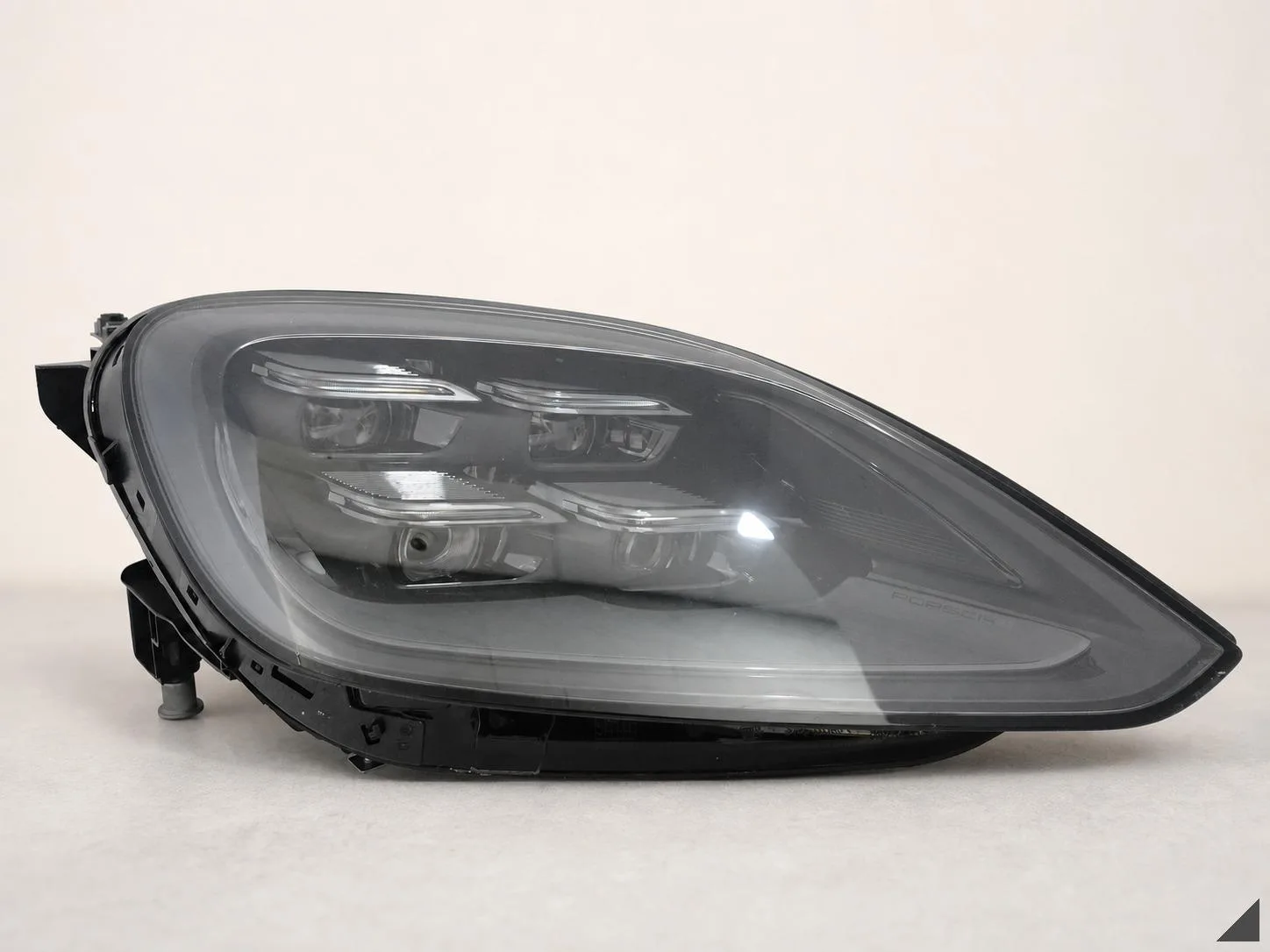 PORSCHE CAYENNE III 3 E3 9Y0 LIFT 23- LAMPA FULL LED PRAWA PRZÓD EUROPA 090d6dcf504c2766e199c3d91839e32c