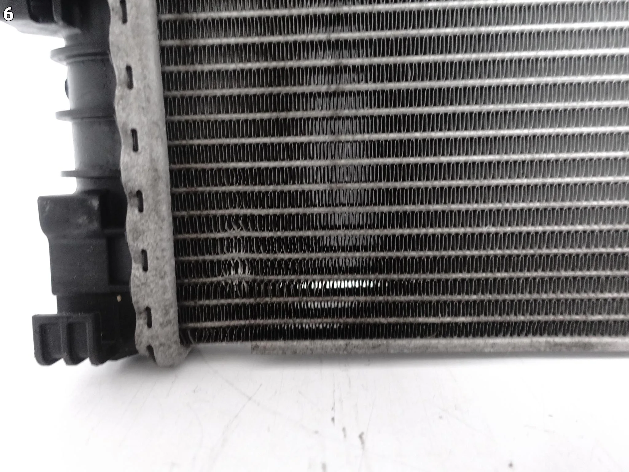 AUDI Q7 4M0 Q8 4M8 BENTLEY BENTAYGA VW TOUAREG DODATKOWA CHŁODNICA WODY 8d93beb660fd8d9e0715db37ae922246