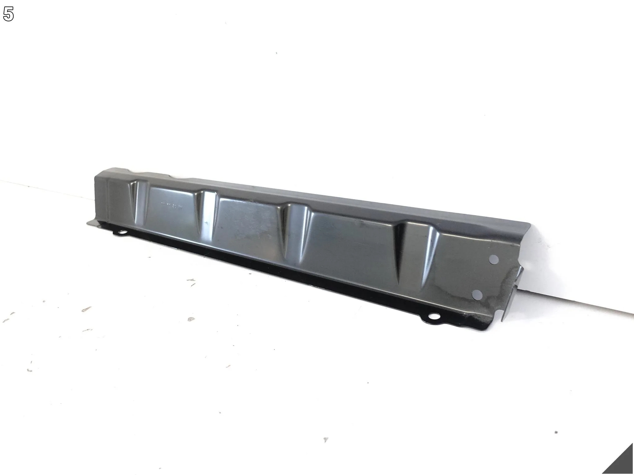 VW CRAFTER II 7C0 MAN TGE UCHWYT POSZYCIE BŁOTNIKA BLACHA MOCOWANIE PRÓG R 36dacafcf1fc0a86171dc59eaf06b3d7