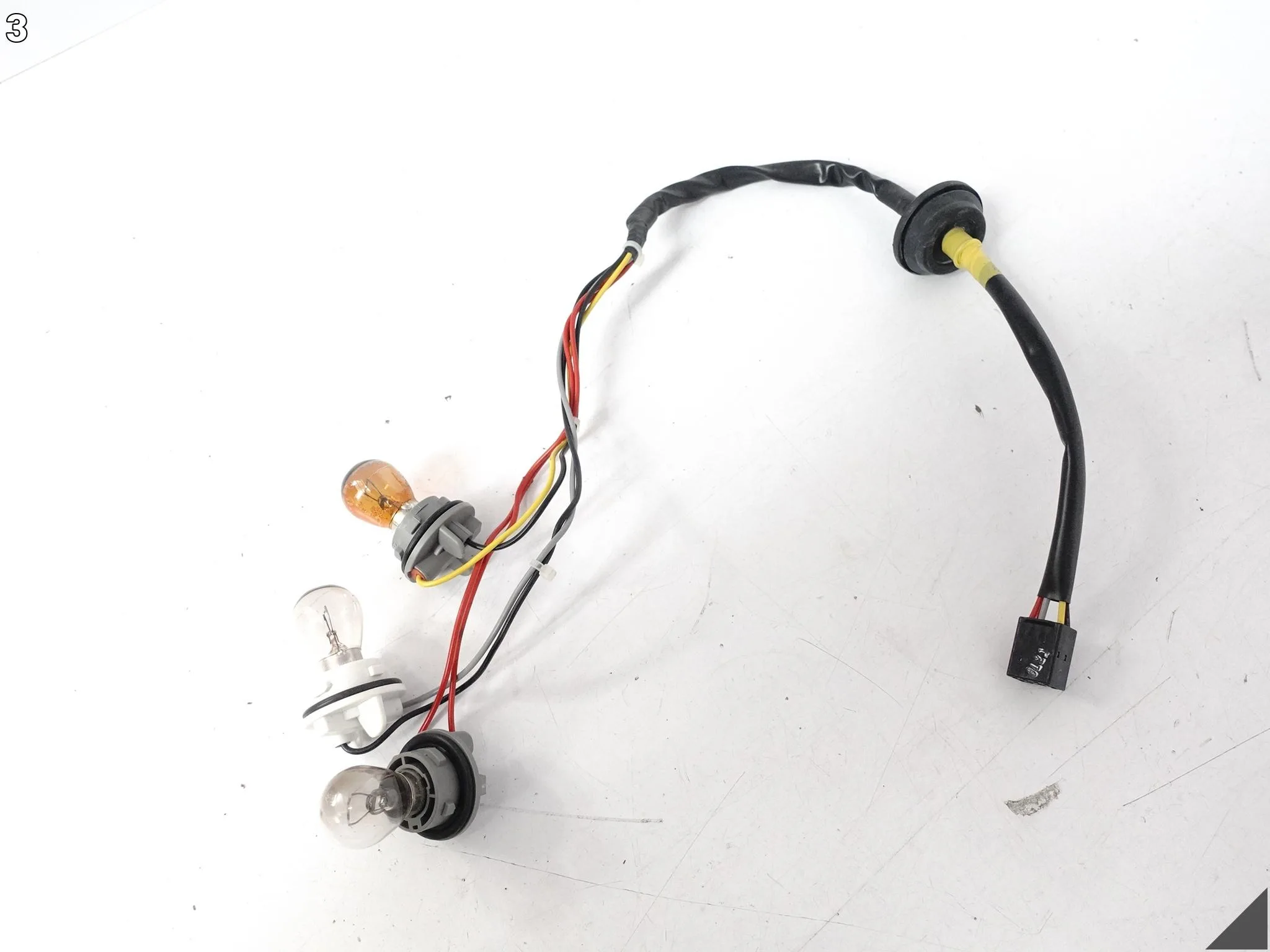 CHEVROLET AVEO T300 11- WIĄZKA INSTALACJA GNIAZDO ŻARÓWKI LAMPA TYŁ 51fa7ff9e8fff94c39e97212c5210c99