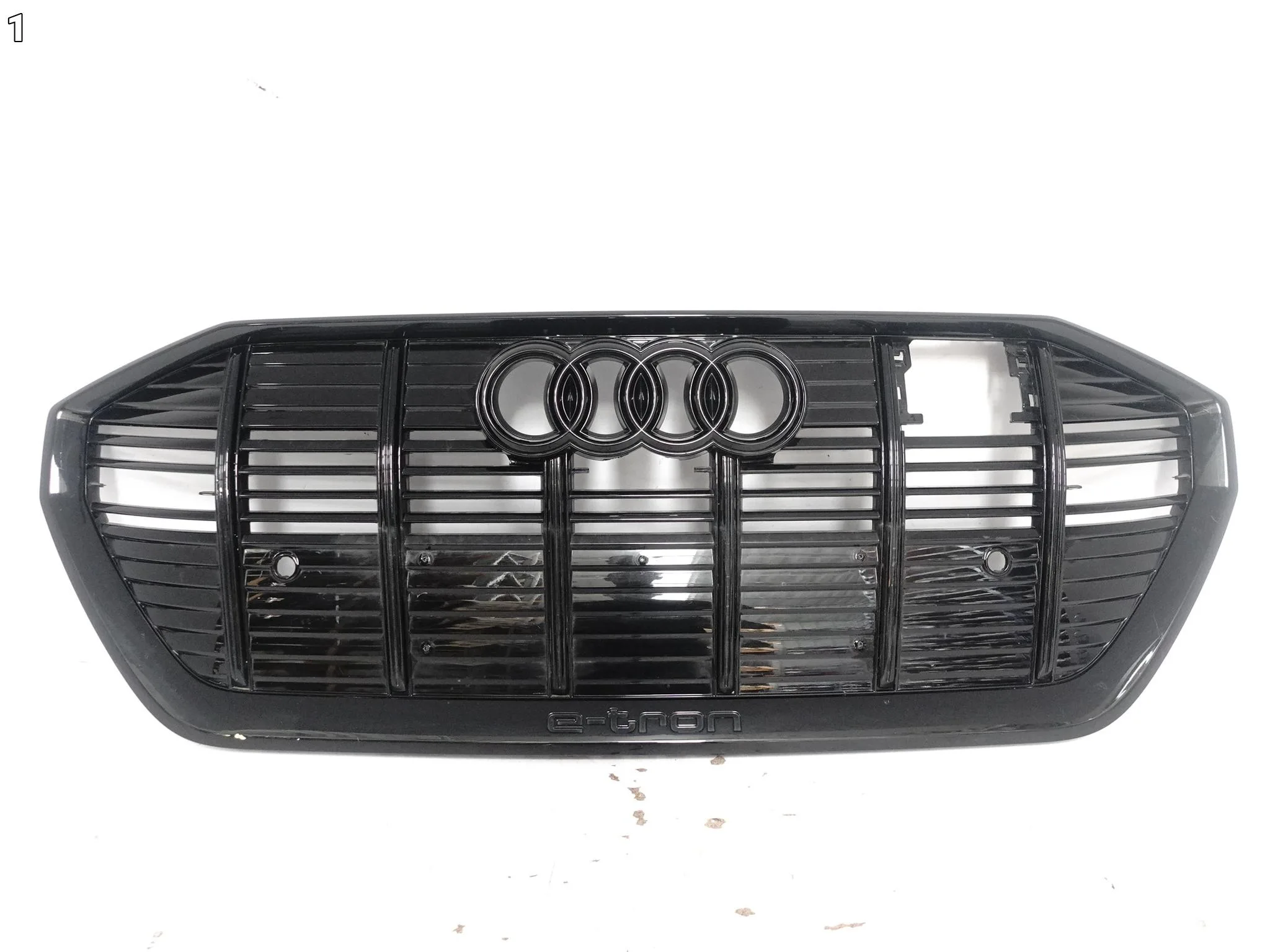 AUDI E-TRON ETRON 4KE S-LINE 18-22 GRILL ATRAPA PRZÓD BLACK (RADAR PDC) 089eaef4e8b8c321a1edaf3ea67e6c13