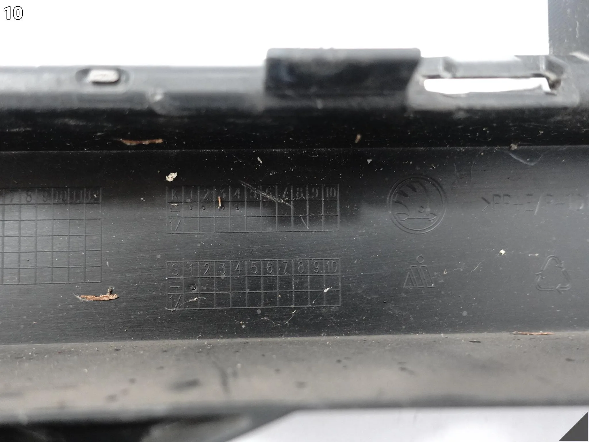 SKODA OCTAVIA IV 4 5E3 LIFT 24- DOLNA KRATKA ATRAPA WLOT W ZDERZAK PRZÓD 5c901ef42125b909031f4716f4d3bc78