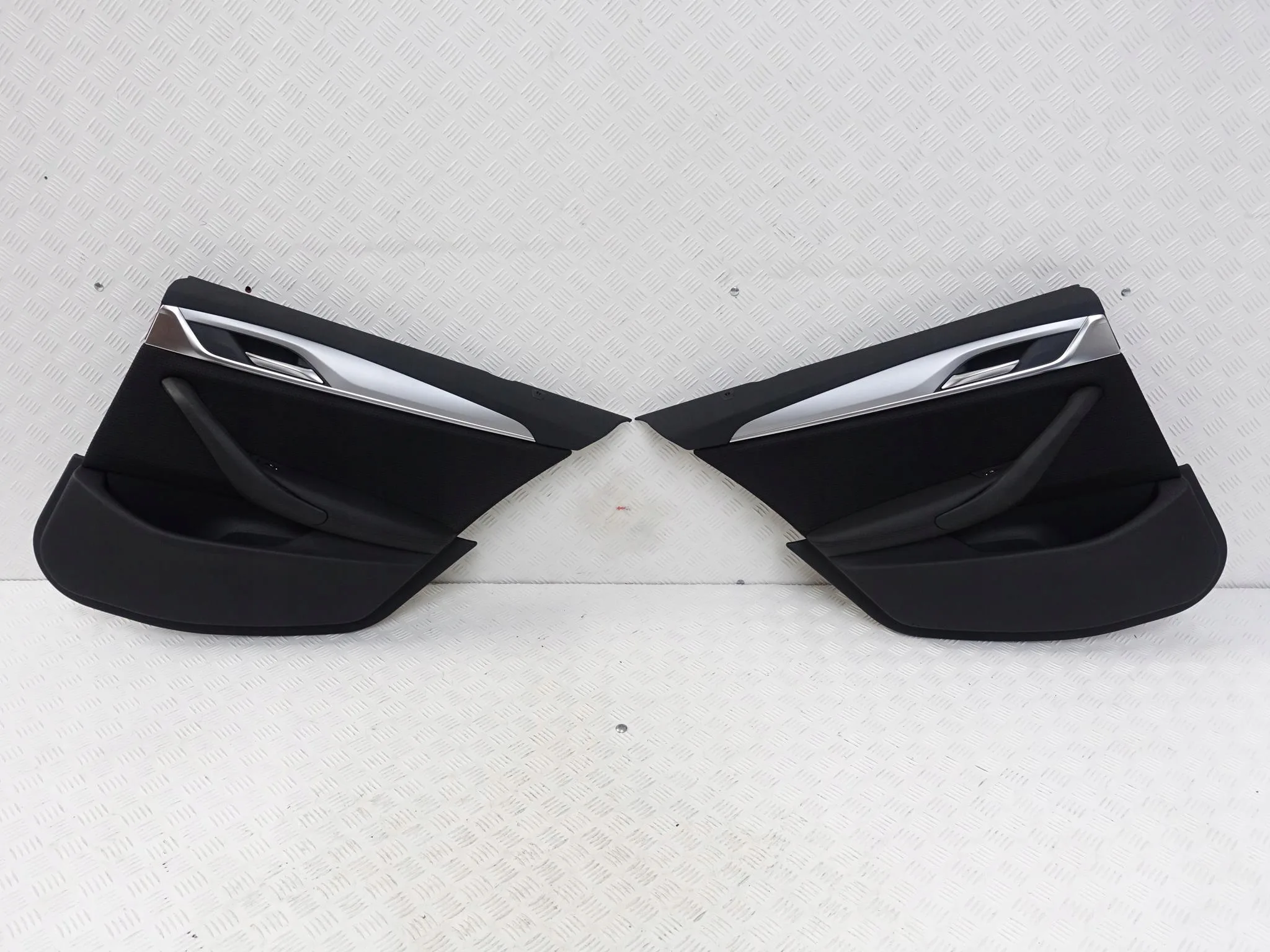 BMW 5 G30 G31 17-24 TAPICERKA BOCZEK SKÓRA TYŁ PRAWA LUB LEWA 73576e7f8554109b7aa692c5d7c243bd
