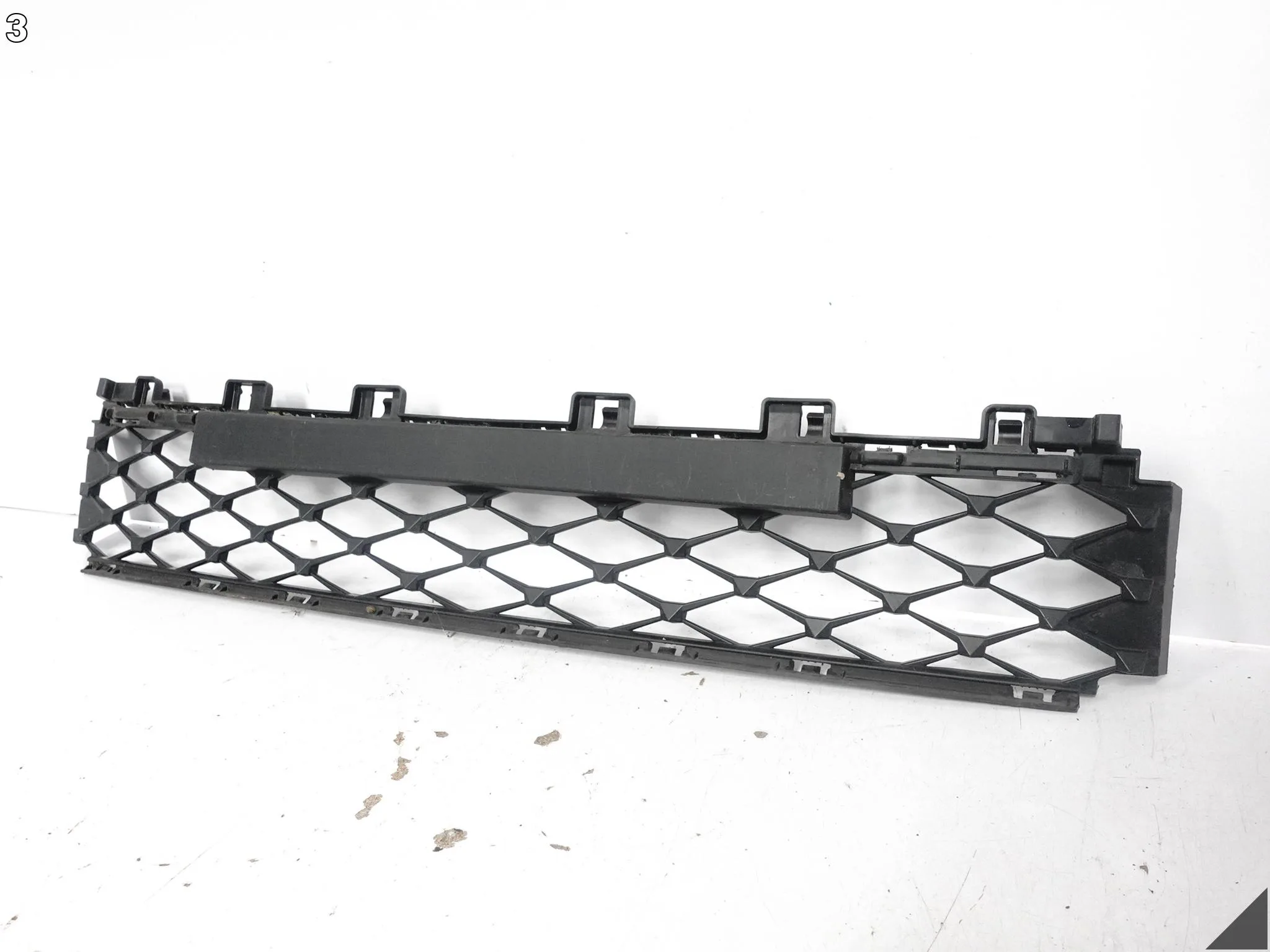 SKODA OCTAVIA IV 4 5E3 LIFT 24- DOLNA KRATKA ATRAPA WLOT W ZDERZAK PRZÓD 984d686adc30a997dd00f48393821552