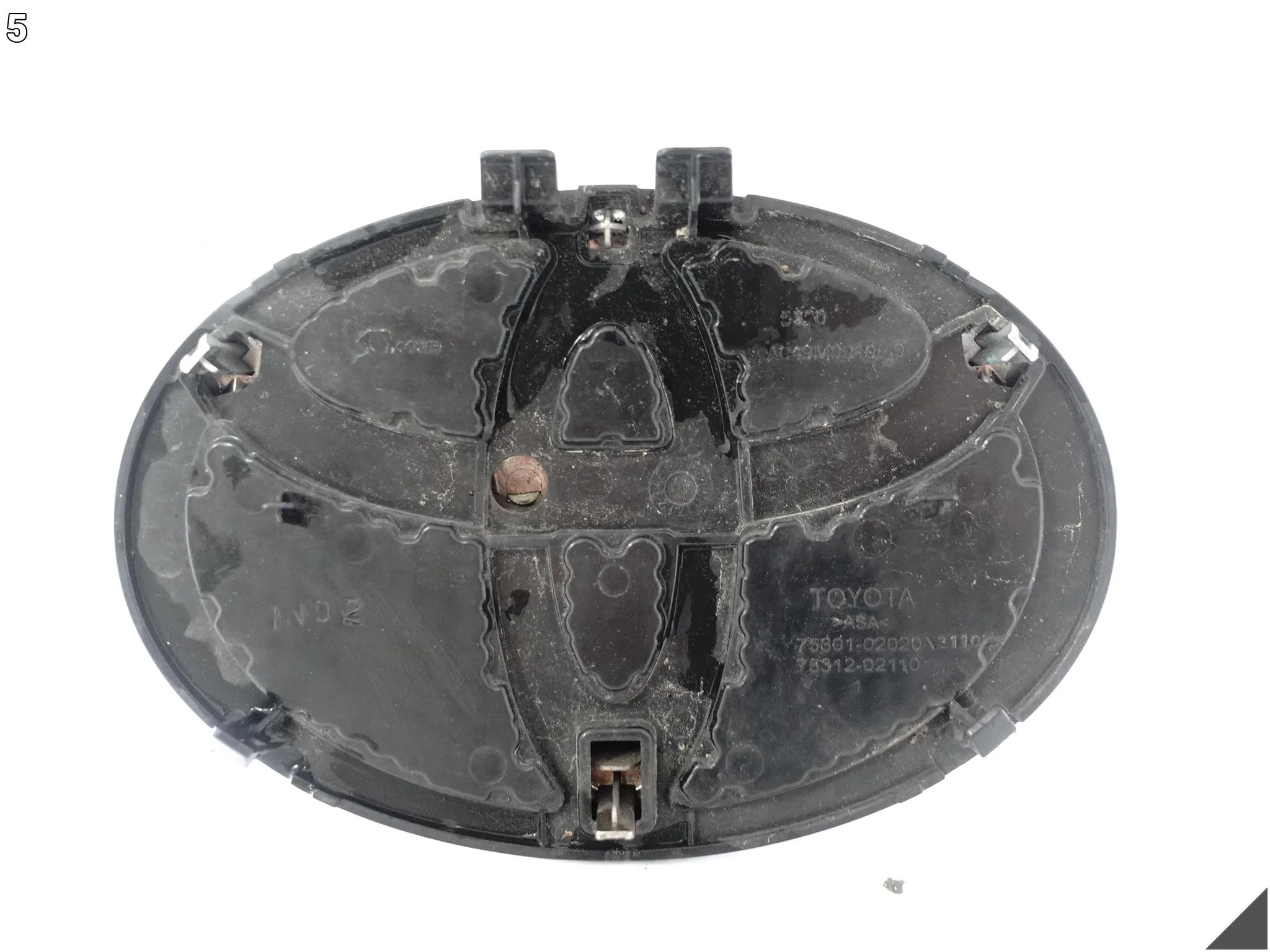 TOYOTA VERSO AR20 LIFT AURIS II E180 ZNACZEK EMBLEMAT LOGO W ZDERZAK PRZÓD 4db4d7e7b4c311ec39d811c9e9095f73