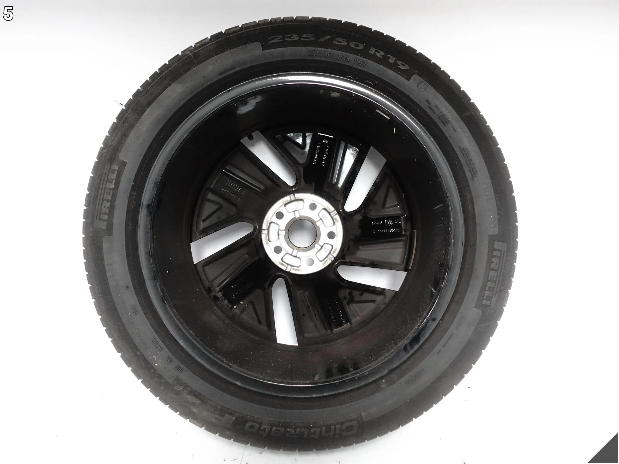 VW ID.7 ID7 KOŁO FELGA 8Jx19 ET 45 5×112 OPONA PIRELLI 235/50 R19 2025 ROK c5026dc52672b69e9ee3fb9c8eeab385