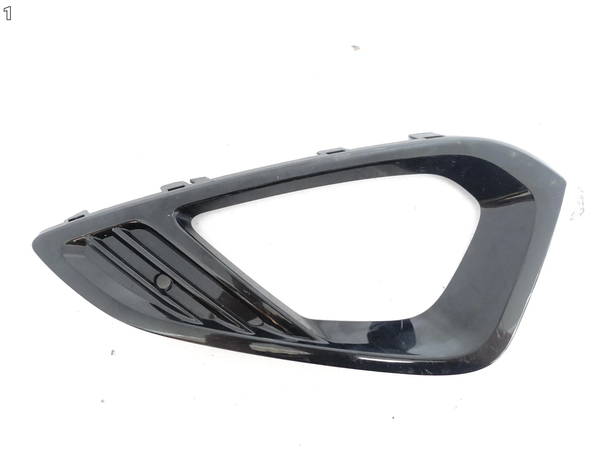 FORD FIESTA MK8 VIII VII B479 17- KRATKA ATRAPA RAMKA ZDERZAK PRZÓD LEWA e3d065a61f5719e0534897598f7093d8