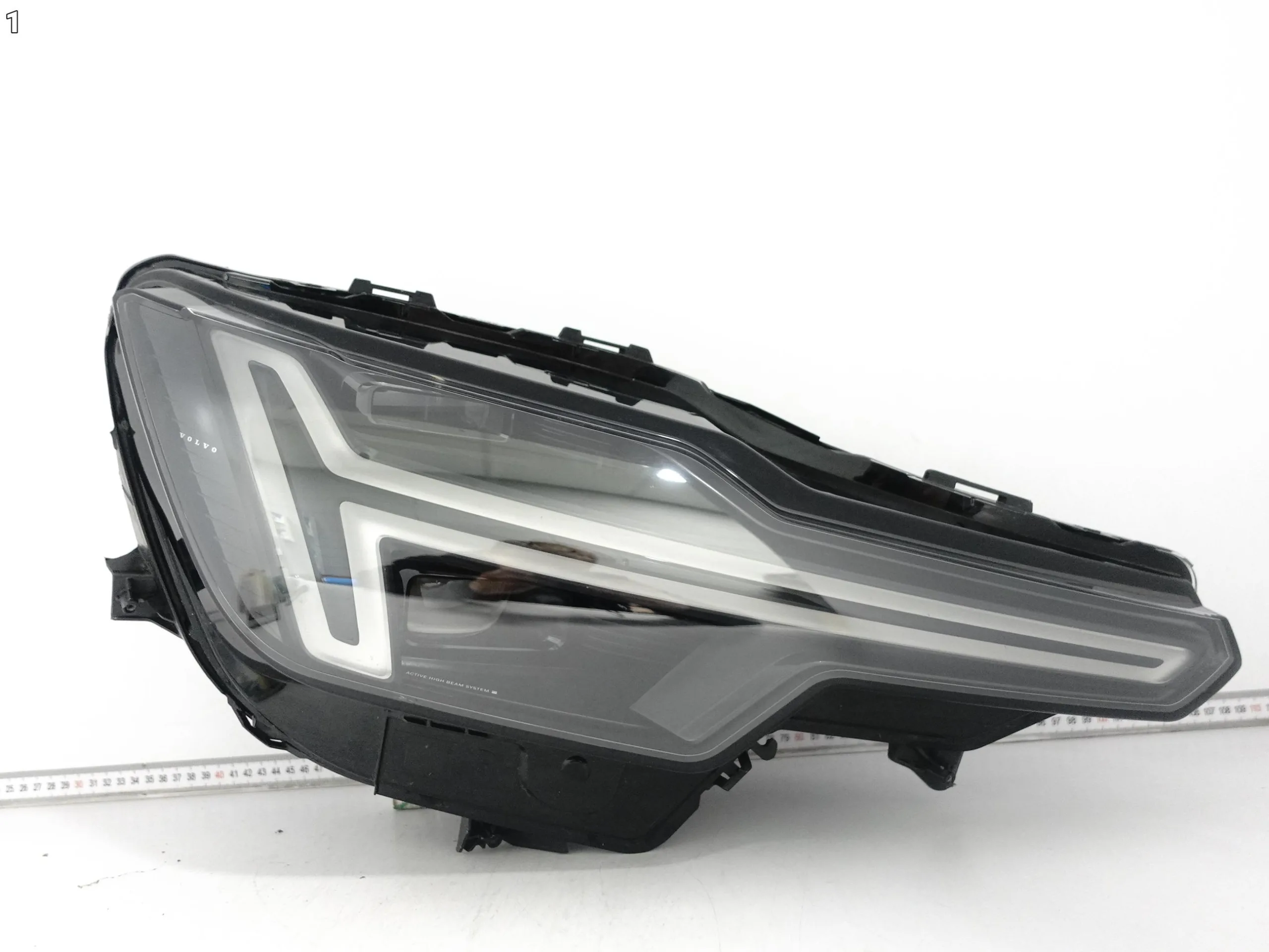 VOLVO XC90 II 2 LIFT (DRUGI LIFT) 24- LAMPA FULL LED PRAWA PRZÓD EUROPA 7b97812da5a7571c261adfa91c0ebf93