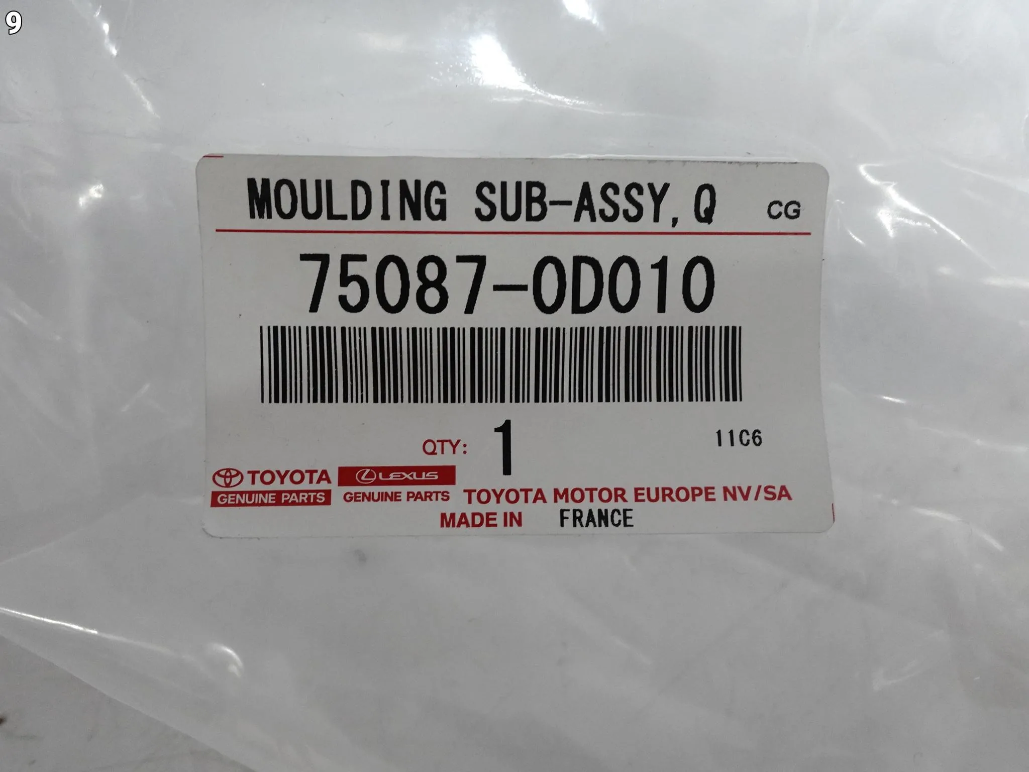 TOYOTA YARIS CROSS XP210 20- LISTWA NAKŁADKA NA DRZWI TYŁ PRAWA NOWA ORG 91839e6688772f5c75c3324b8f7f1c63