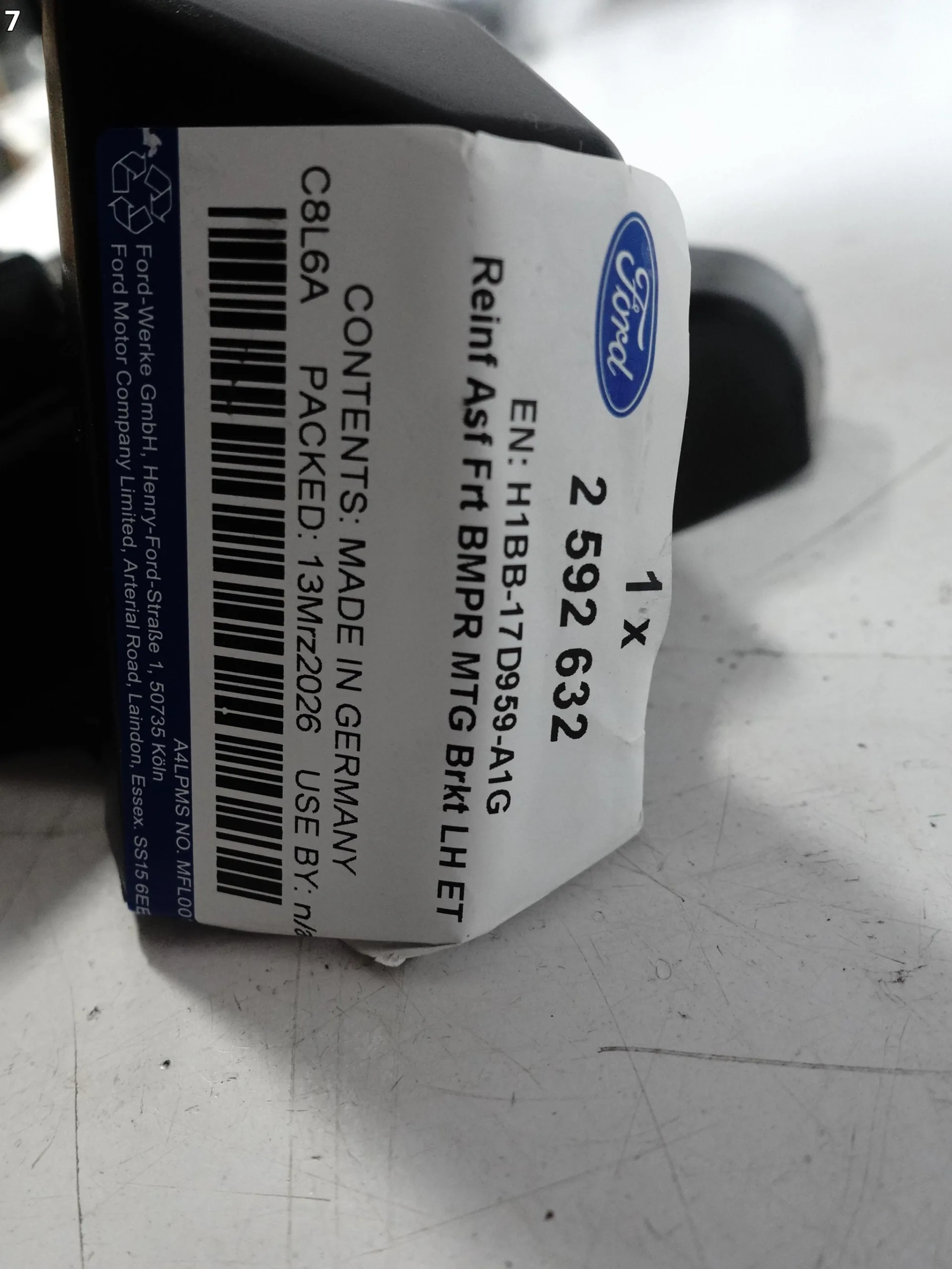 FORD FIESTA MK8 VIII VII B479 17- ŚLIZG MOCOWANIE W ZDERZAK PRZÓD LEWY 8696cf4bb5003364dd499867cfb3ace7